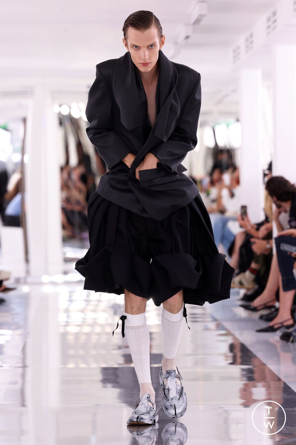 Fashion Week Paris Spring/Summer 2024 look 24 from the Maison Margiela collection 女装