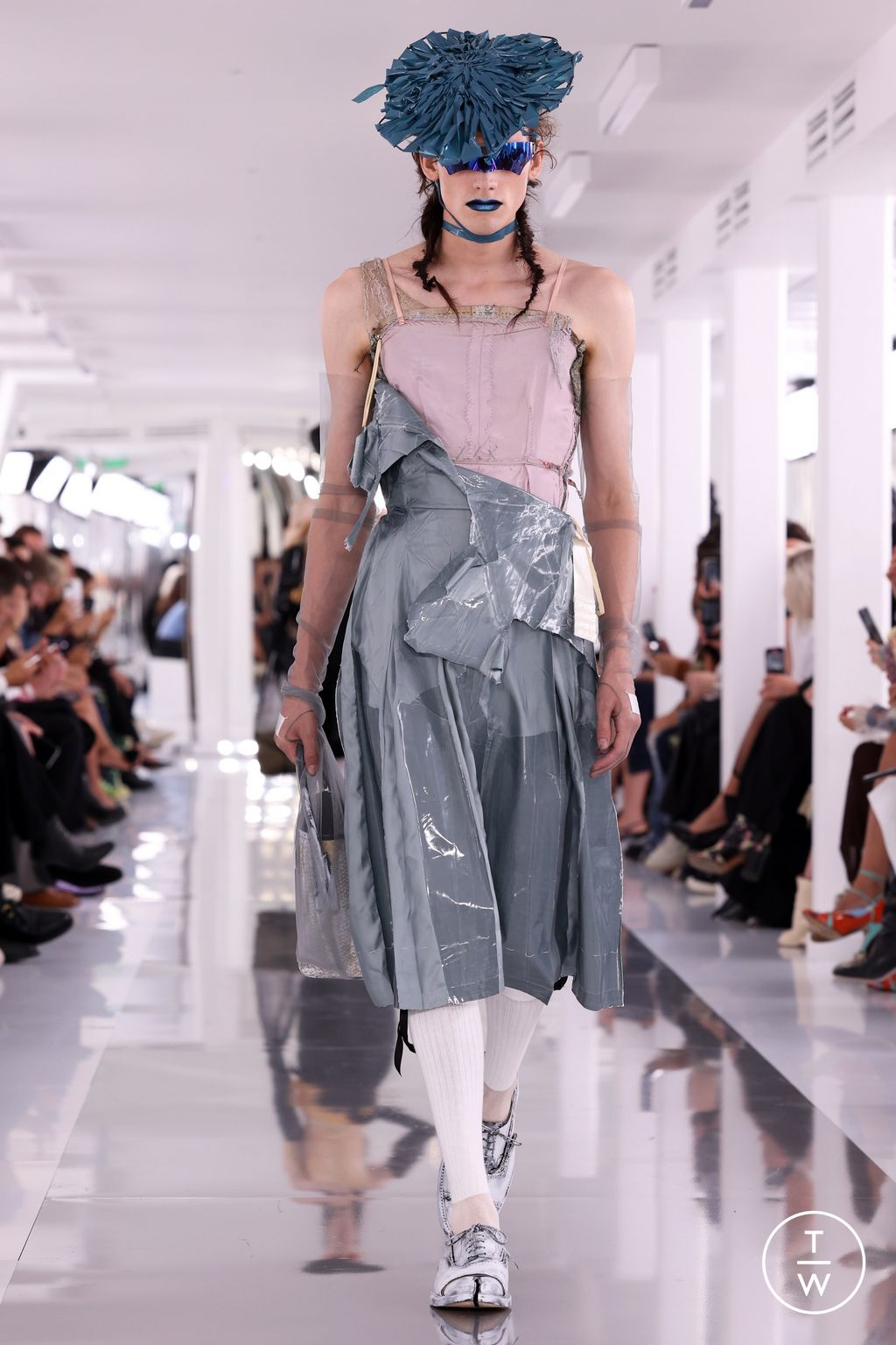 Fashion Week Paris Spring/Summer 2024 look 28 from the Maison Margiela collection 女装