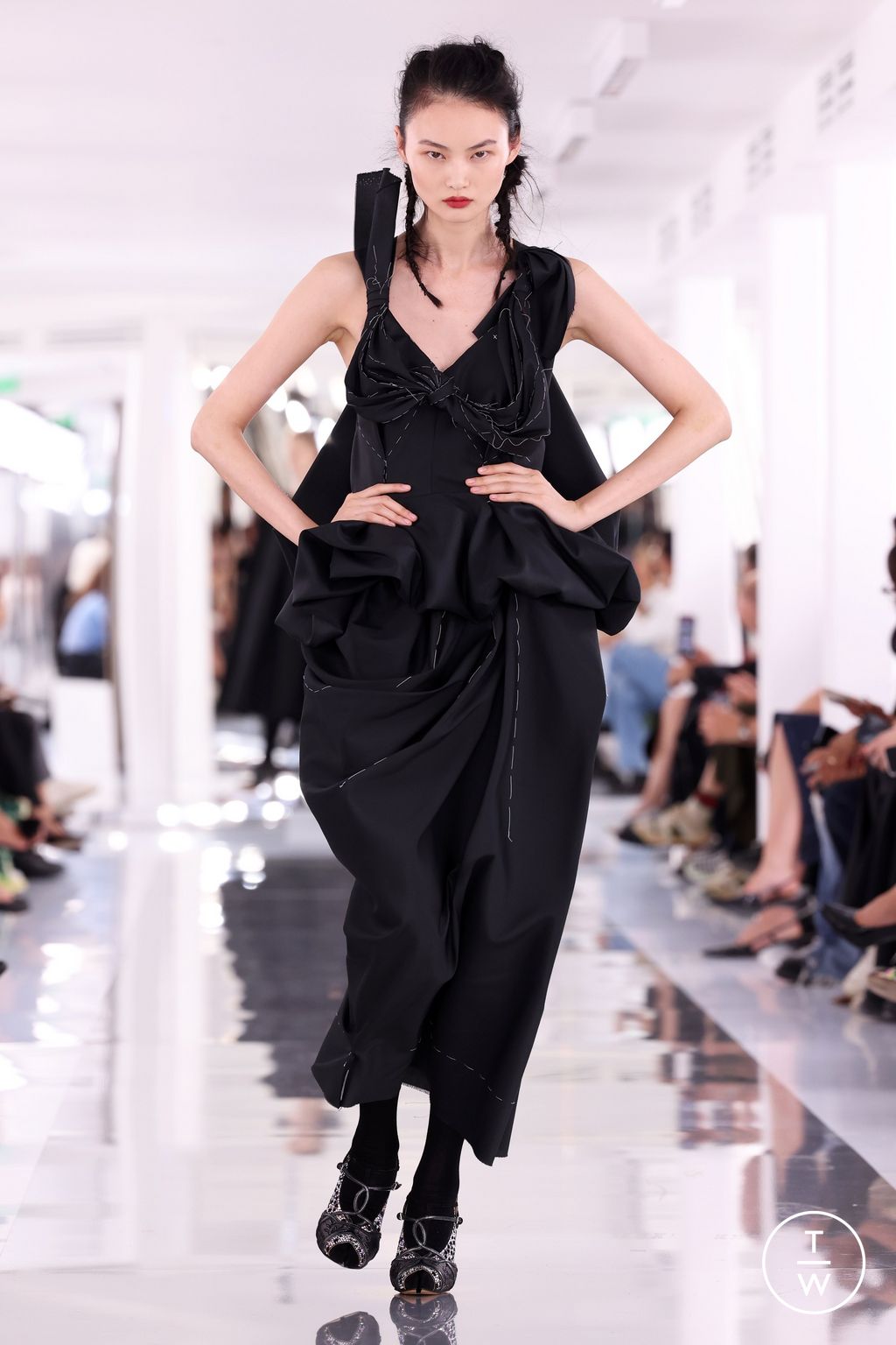Fashion Week Paris Spring/Summer 2024 look 39 from the Maison Margiela collection womenswear