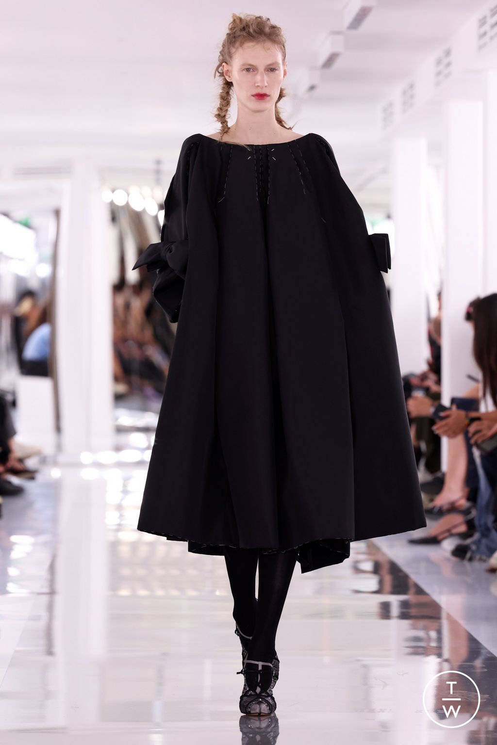 Fashion Week Paris Spring/Summer 2024 look 40 from the Maison Margiela collection womenswear