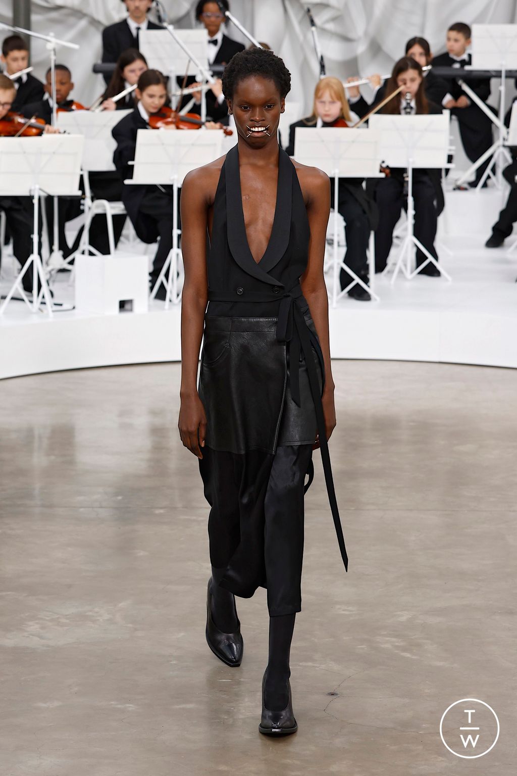 Fashion Week Paris Spring/Summer 2026 look 3 from the Maison Margiela collection womenswear
