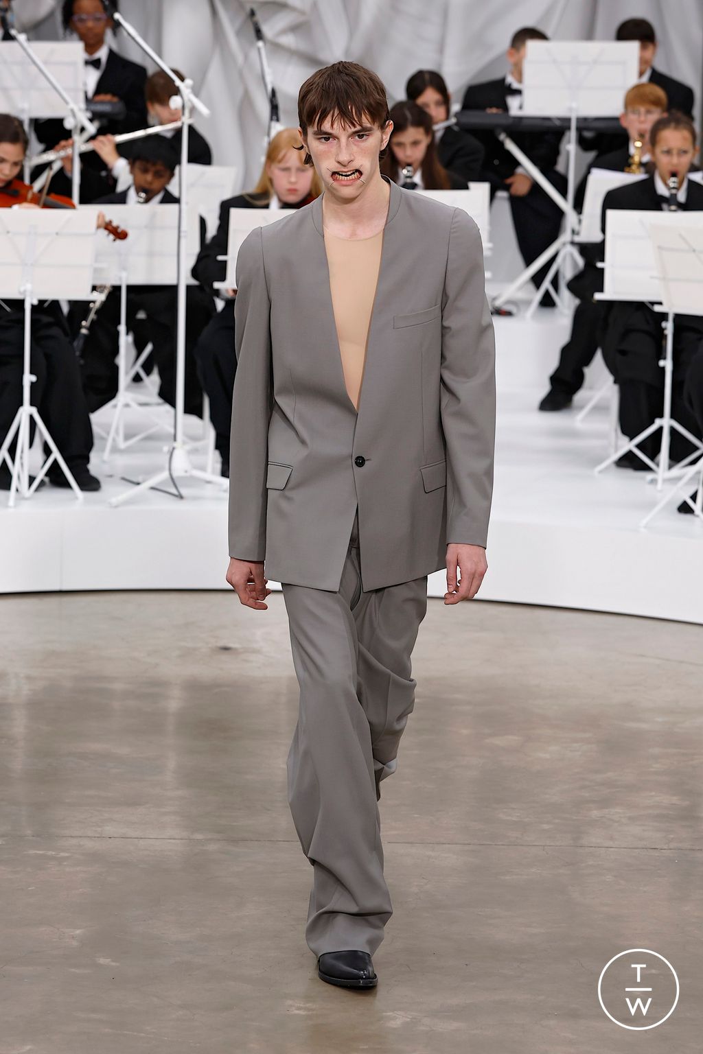 Fashion Week Paris Spring/Summer 2026 look 22 from the Maison Margiela collection womenswear