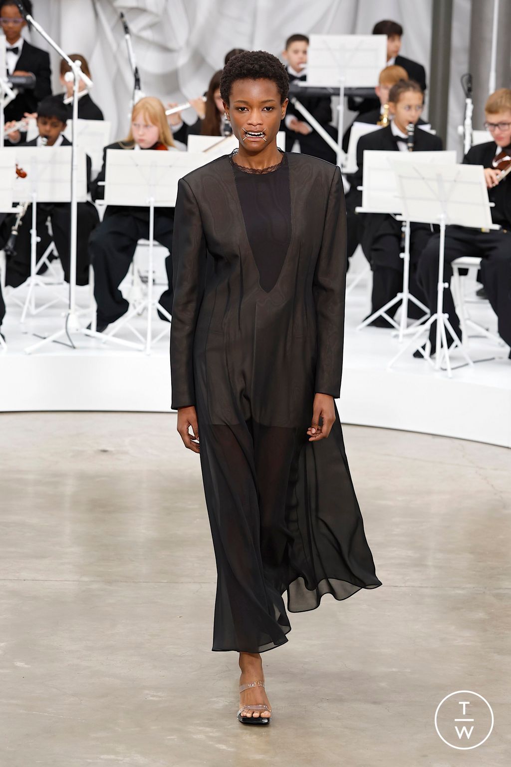 Fashion Week Paris Spring/Summer 2026 look 31 from the Maison Margiela collection womenswear