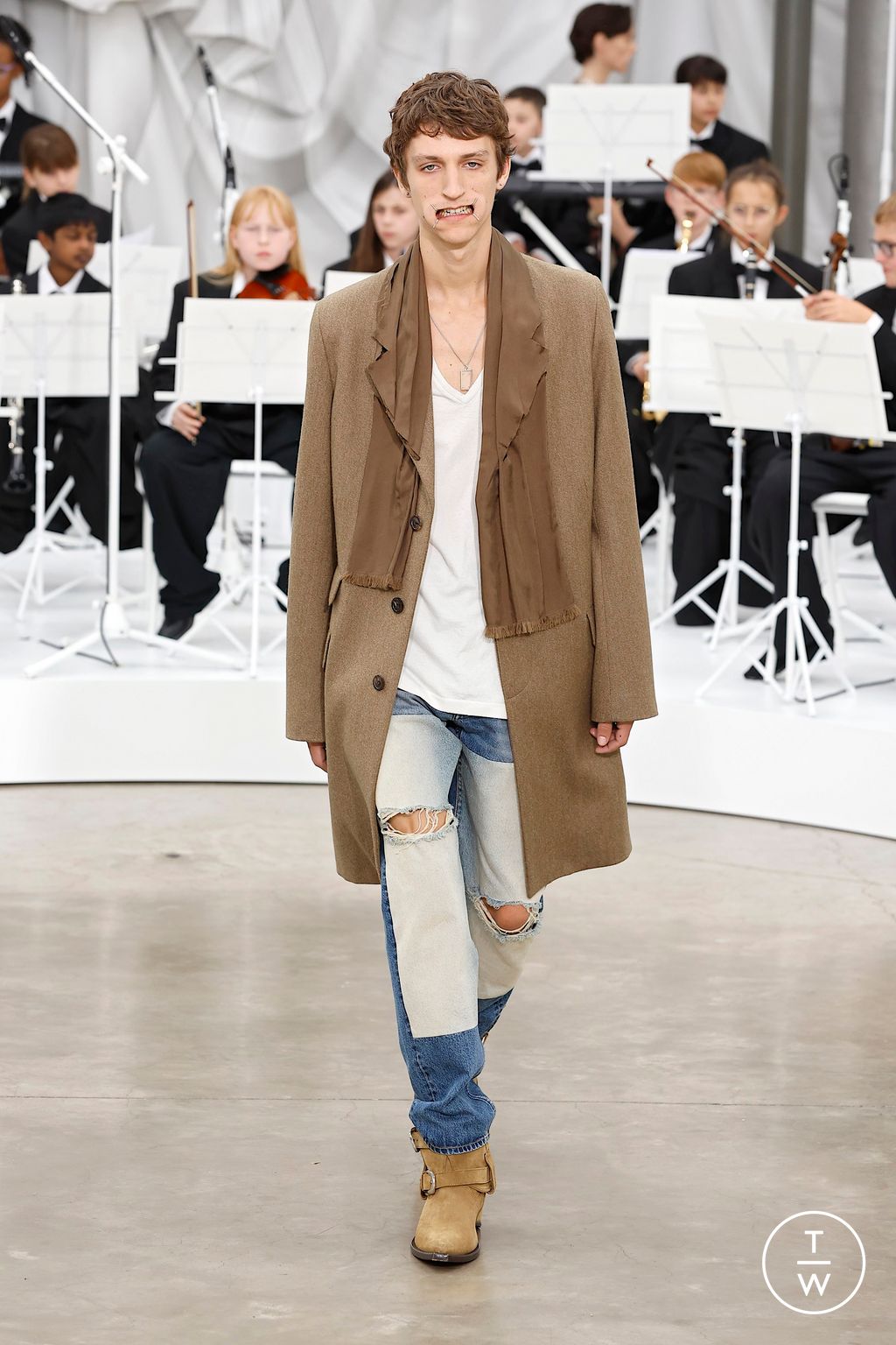 Fashion Week Paris Spring/Summer 2026 look 43 from the Maison Margiela collection womenswear