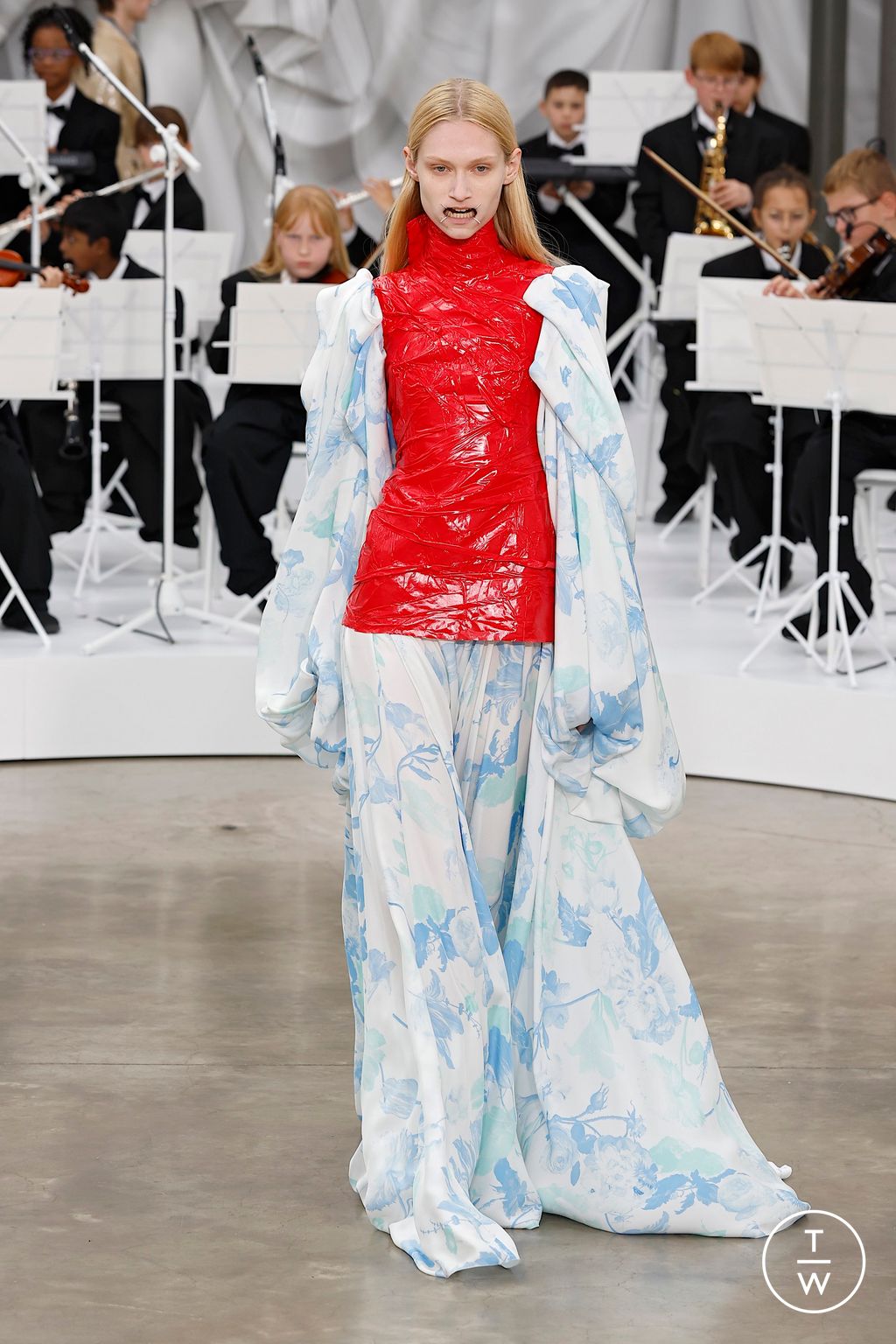 Fashion Week Paris Spring/Summer 2026 look 61 from the Maison Margiela collection womenswear