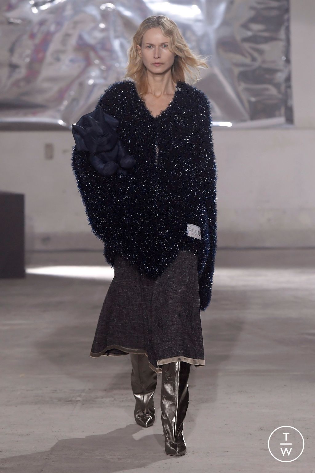 Fashion Week Paris Fall/Winter 2024 look 5 from the Maison Mihara Yasuhiro collection 男装