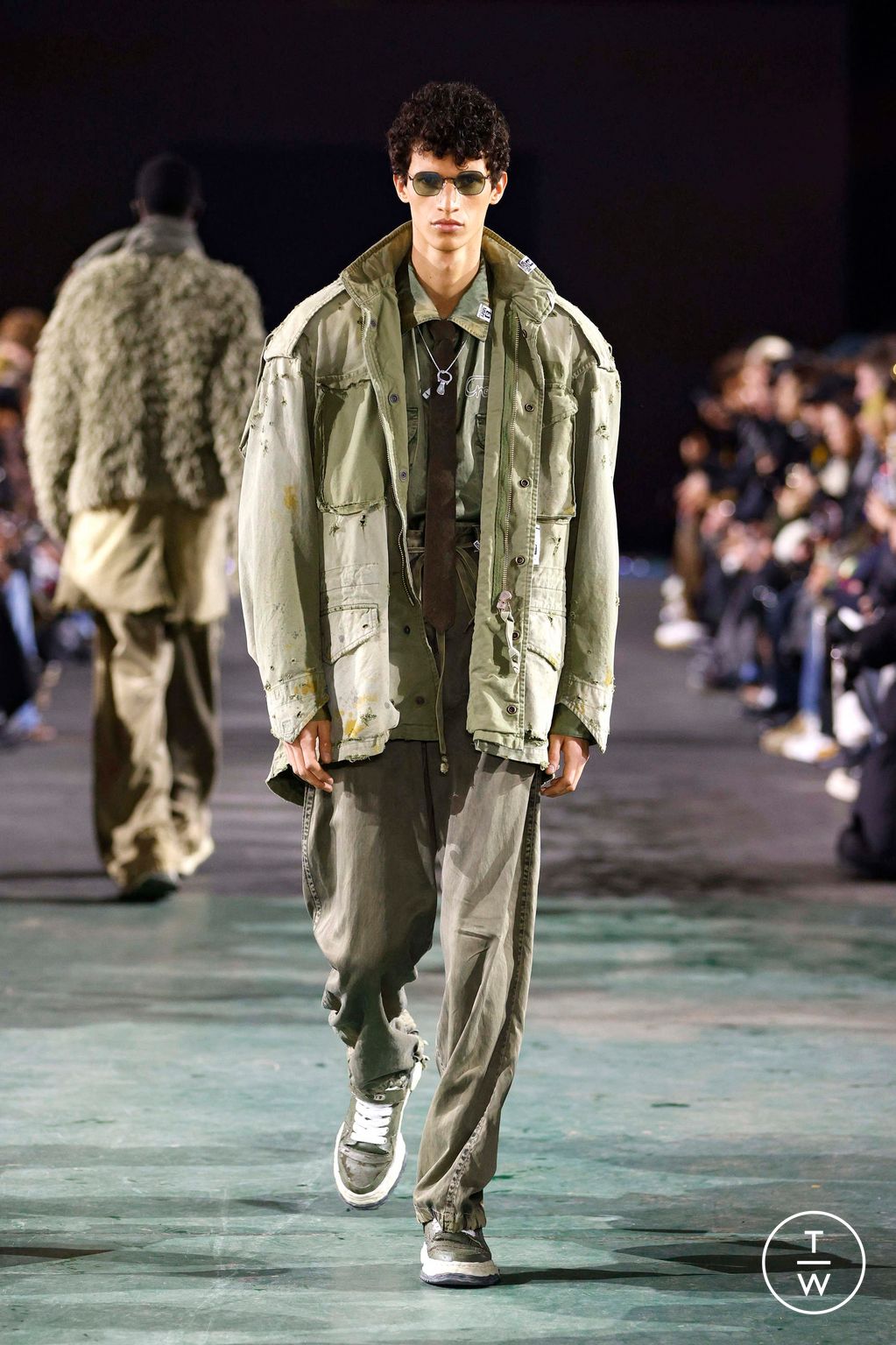 Fashion Week Paris Fall/Winter 2025 look 23 from the Maison Mihara Yasuhiro collection menswear