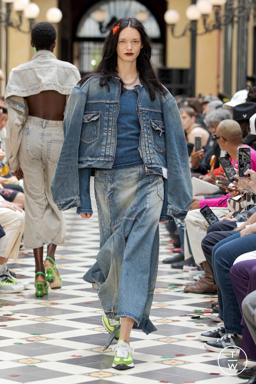 Fashion Week Paris Spring/Summer 2023 look 10 de la collection Maison Mihara Yasuhiro menswear