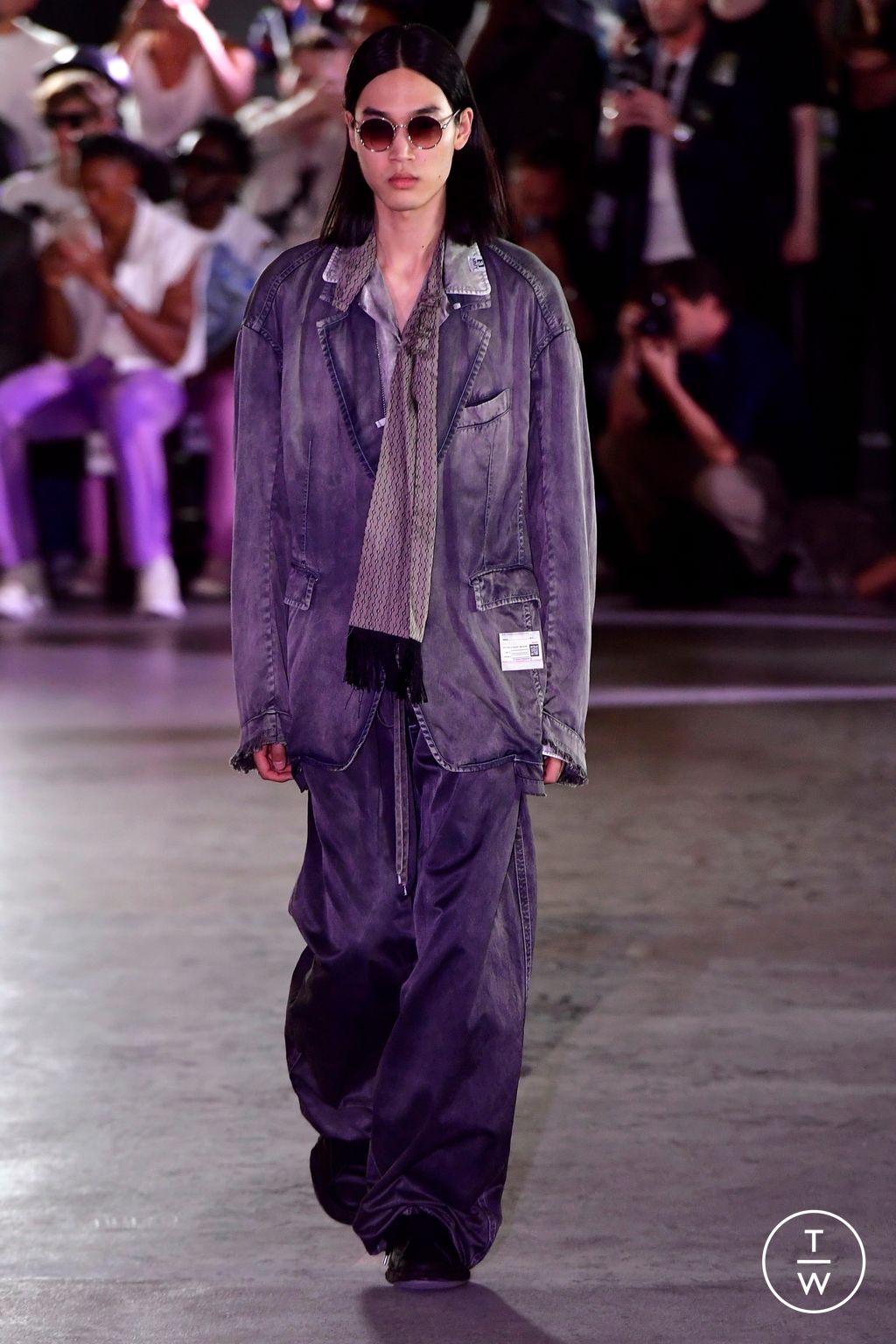 Fashion Week Paris Spring/Summer 2024 look 2 from the Maison Mihara Yasuhiro collection menswear