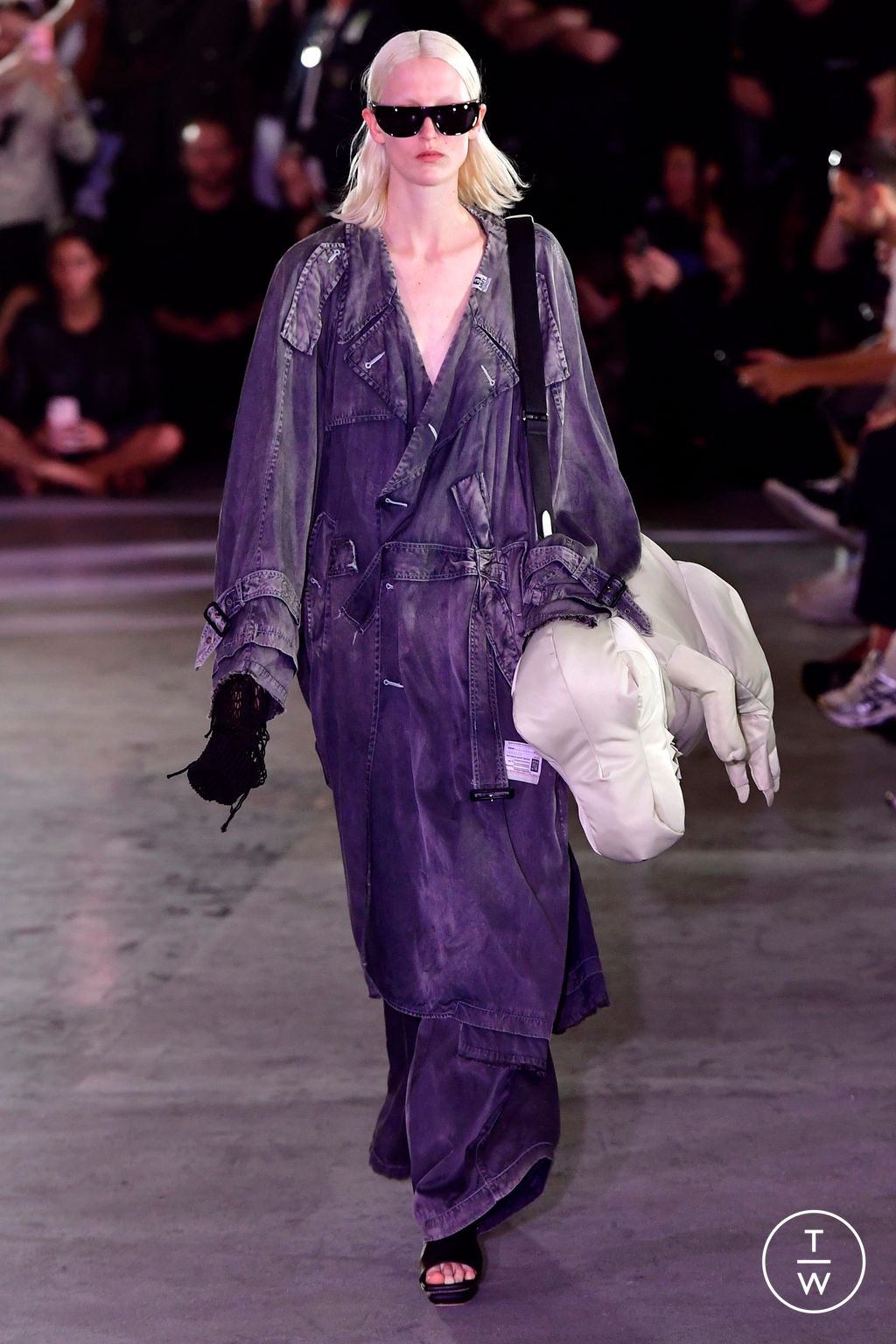Fashion Week Paris Spring/Summer 2024 look 3 from the Maison Mihara Yasuhiro collection menswear