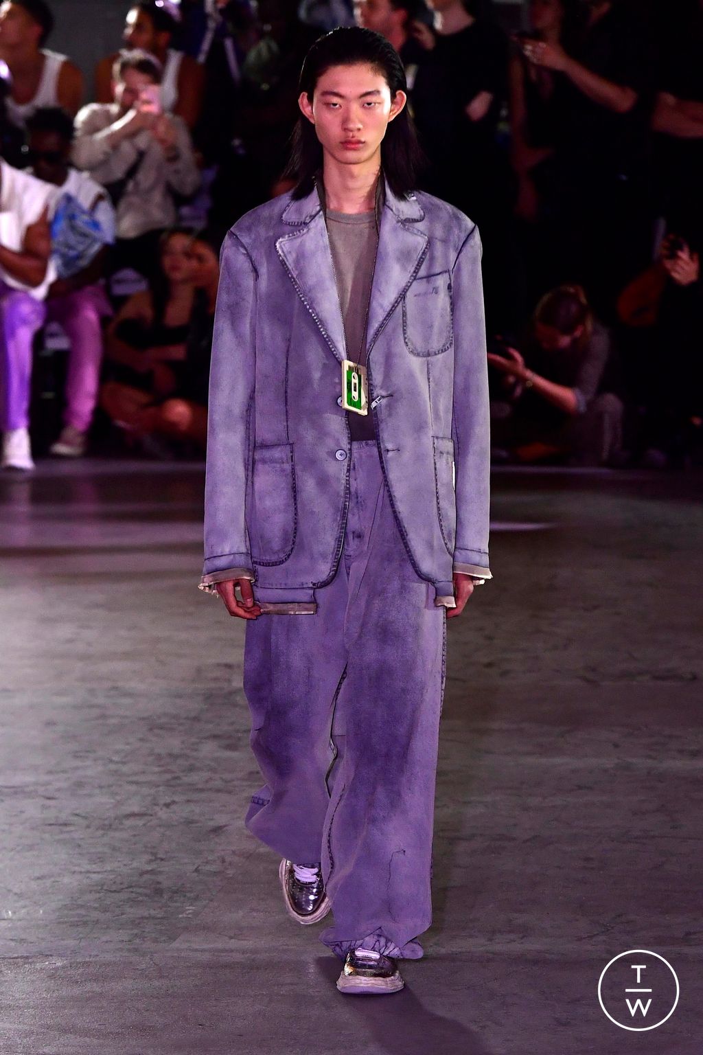Fashion Week Paris Spring/Summer 2024 look 37 from the Maison Mihara Yasuhiro collection 男装