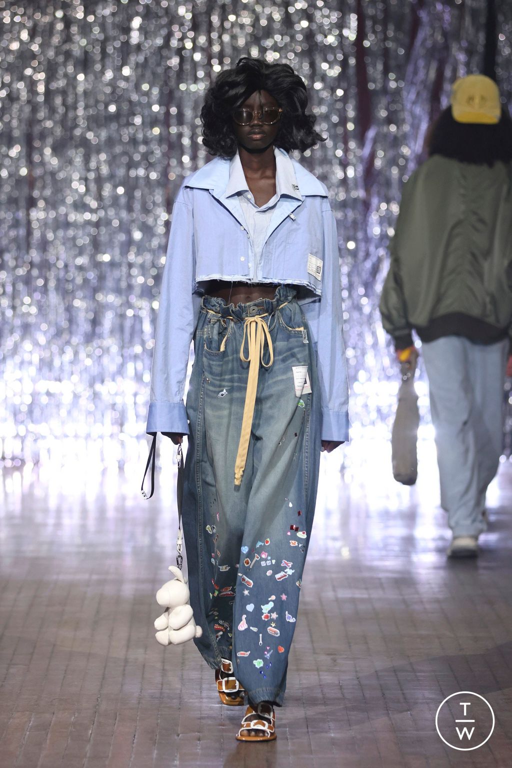 Fashion Week Paris Spring-Summer 2025 look 20 de la collection Maison Mihara Yasuhiro menswear