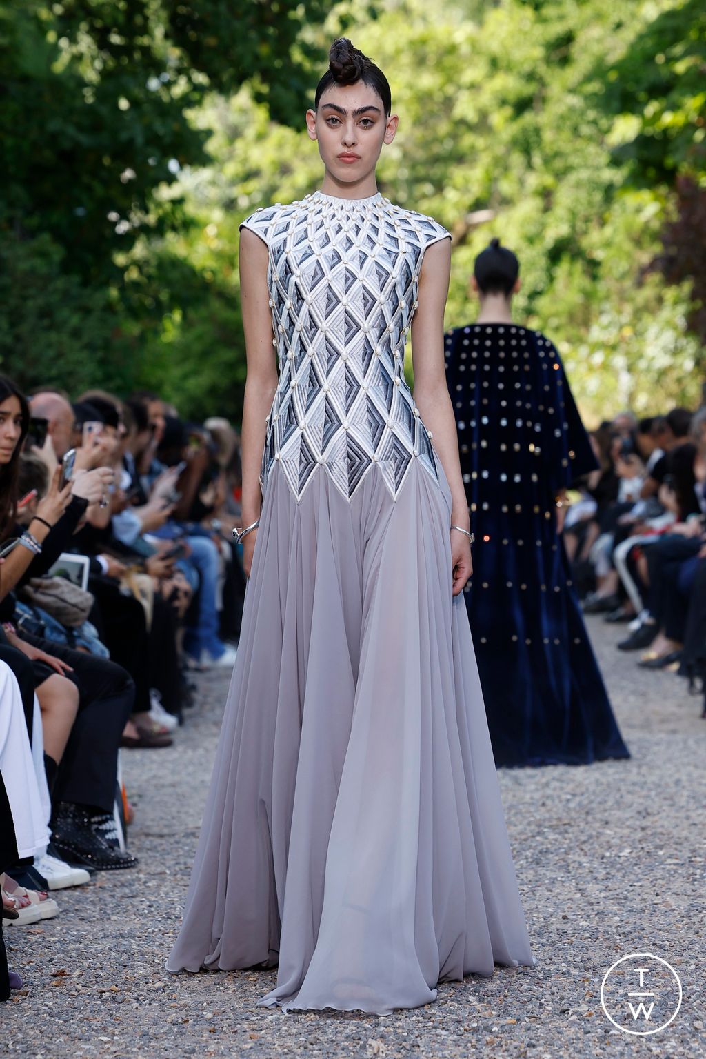 Fashion Week Paris Fall/Winter 2023 look 15 from the Maison Sara Chraibi collection couture