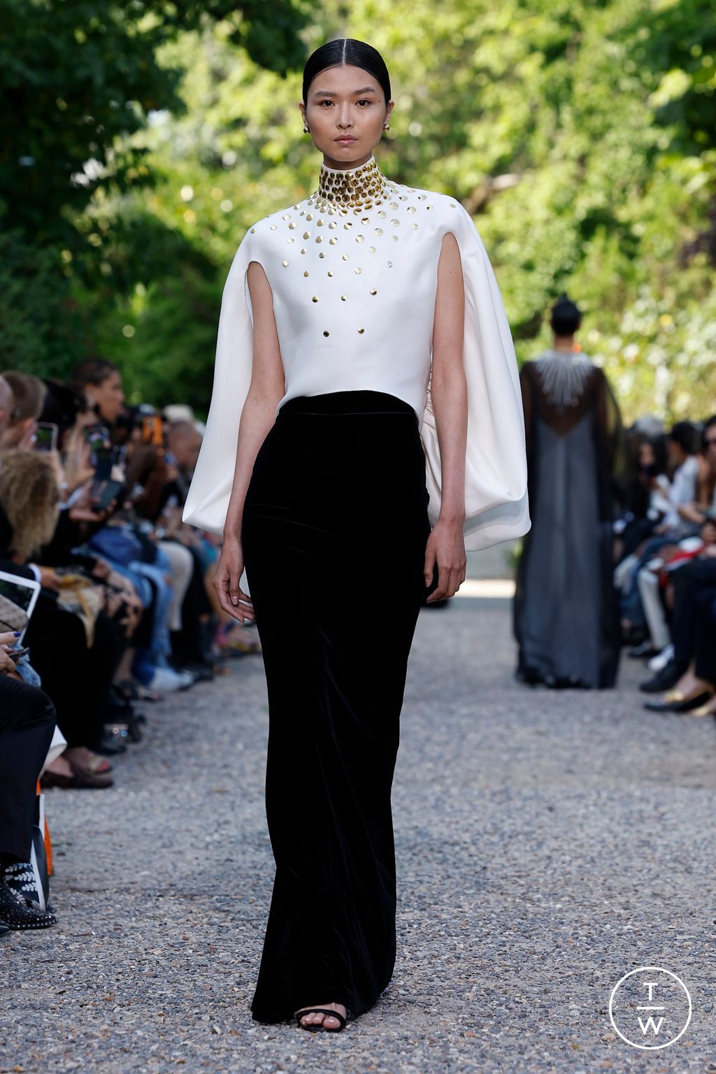 Fashion Week Paris Fall/Winter 2023 look 20 from the Maison Sara Chraibi collection couture