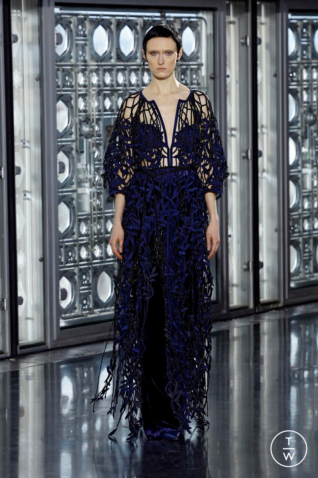 Fashion Week Paris Spring/Summer 2025 look 1 from the Maison Sara Chraibi collection couture