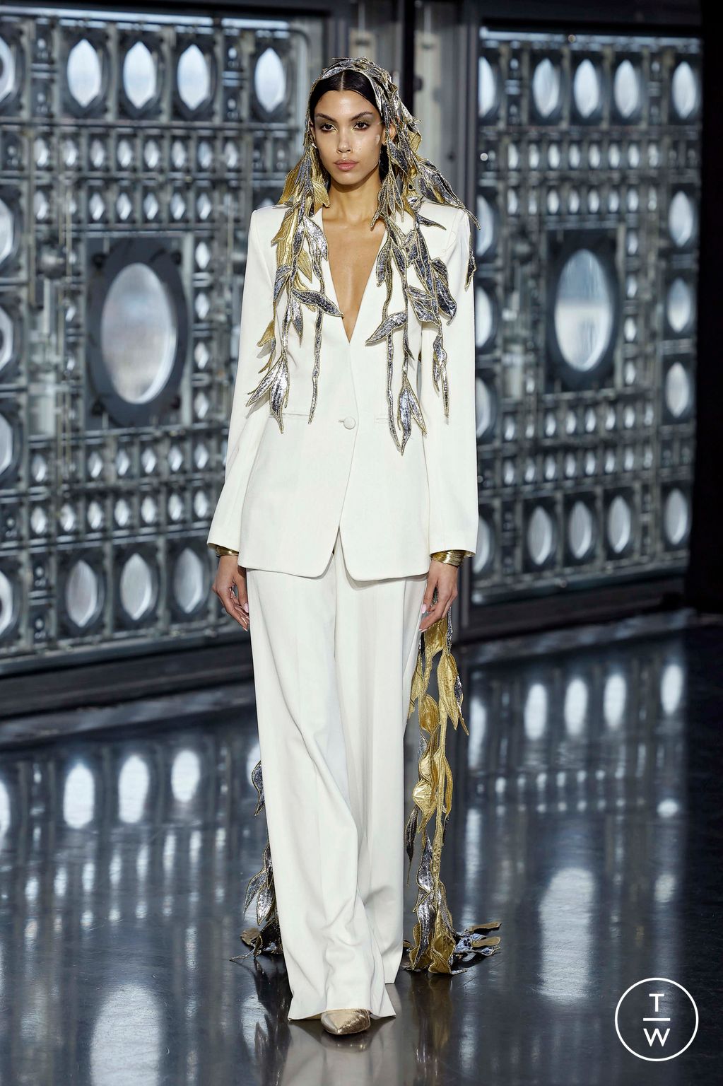 Fashion Week Paris Spring/Summer 2025 look 23 from the Maison Sara Chraibi collection couture