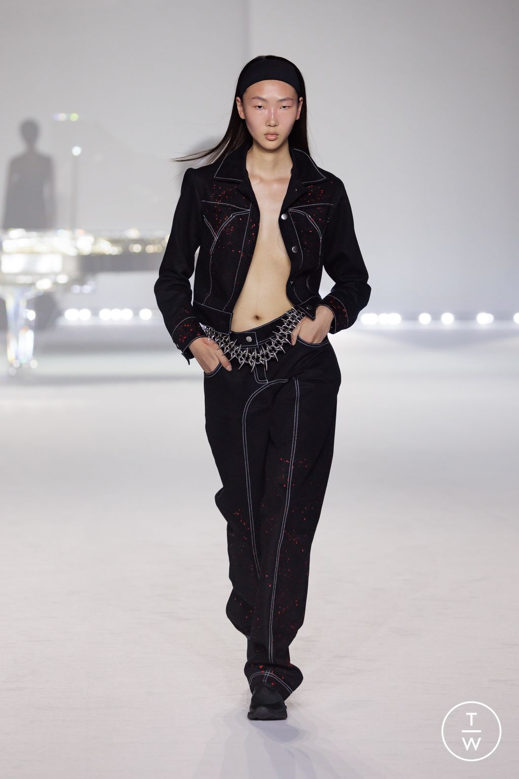 Fashion Week Milan Fall/Winter 2024 look 5 de la collection Maison Yoshiki Paris womenswear