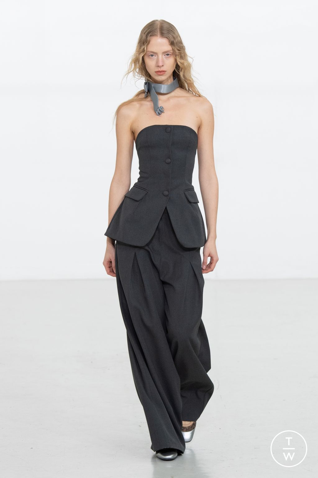 Fashion Week Paris Fall/Winter 2024 look 3 from the Maitrepierre collection 女装