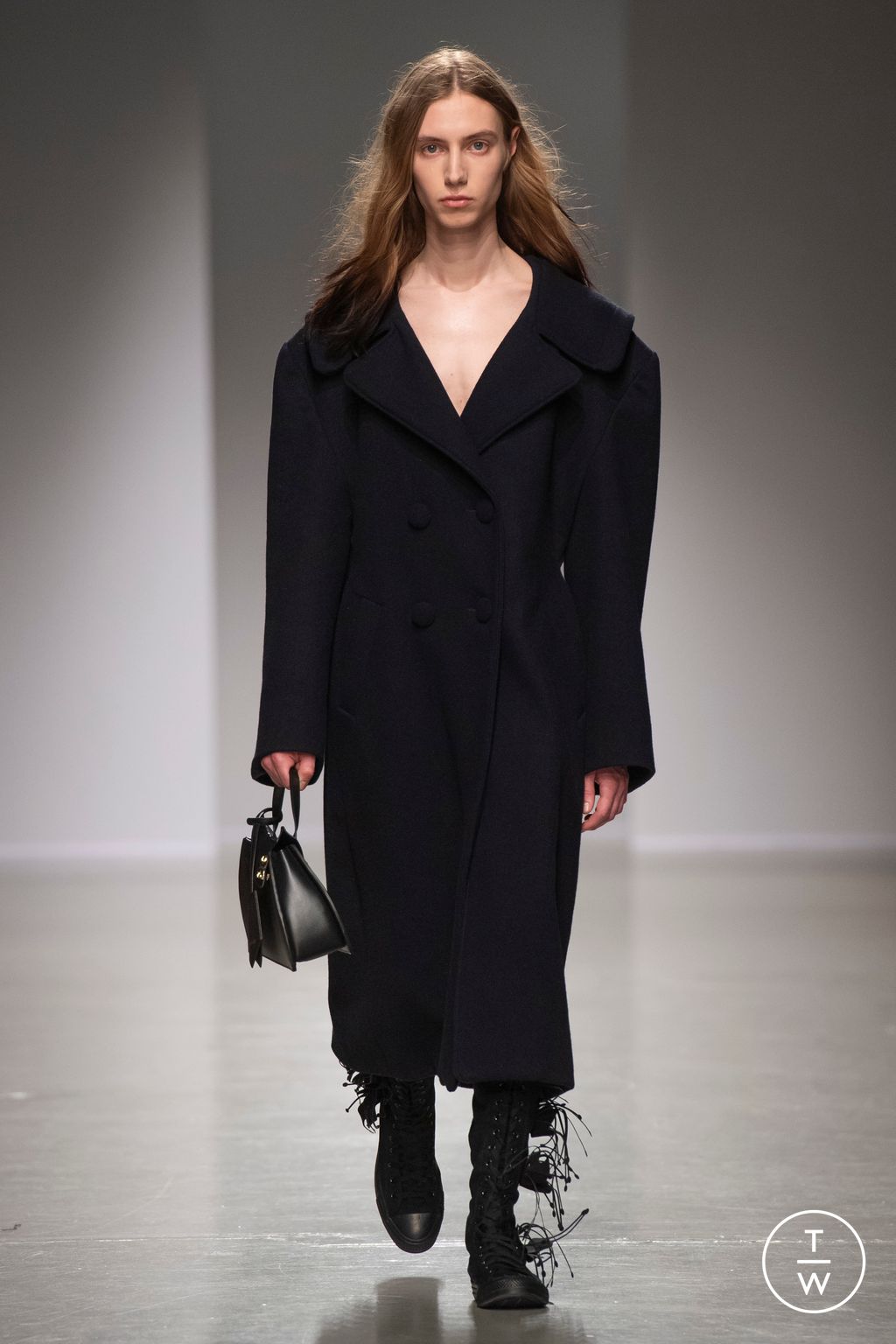 Fashion Week Paris Fall/Winter 2025 look 7 from the Maitrepierre collection womenswear