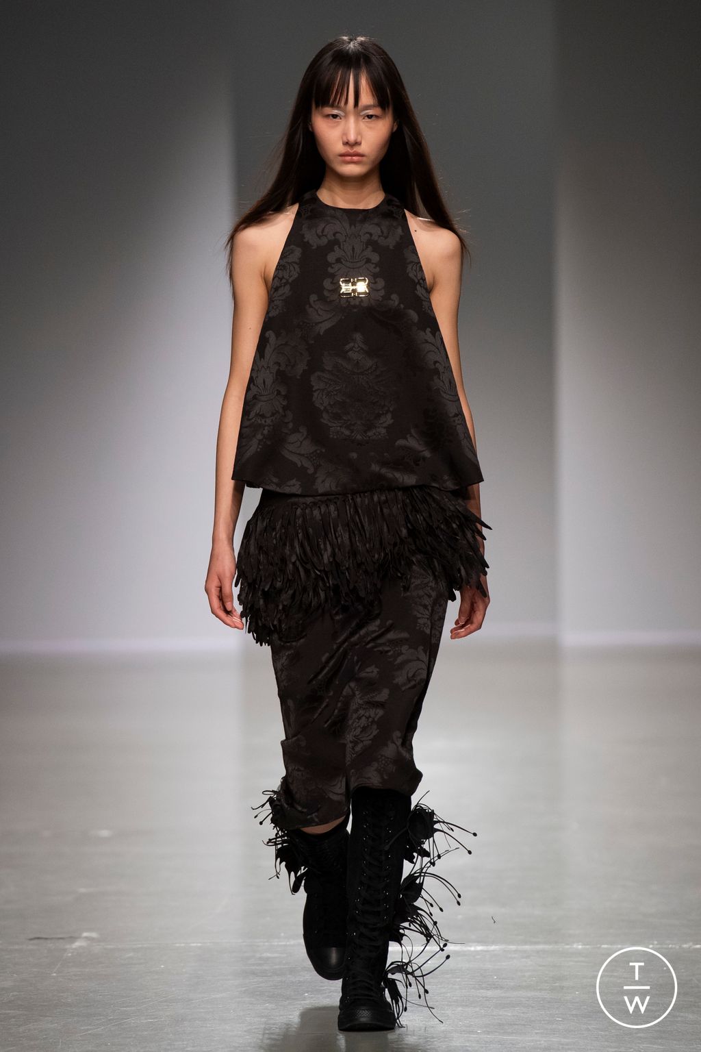 Fashion Week Paris Fall/Winter 2025 look 23 from the Maitrepierre collection womenswear