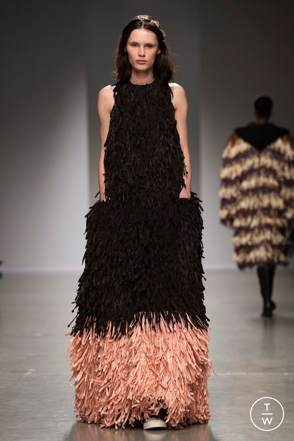 Fashion Week Paris Fall/Winter 2025 look 27 from the Maitrepierre collection womenswear