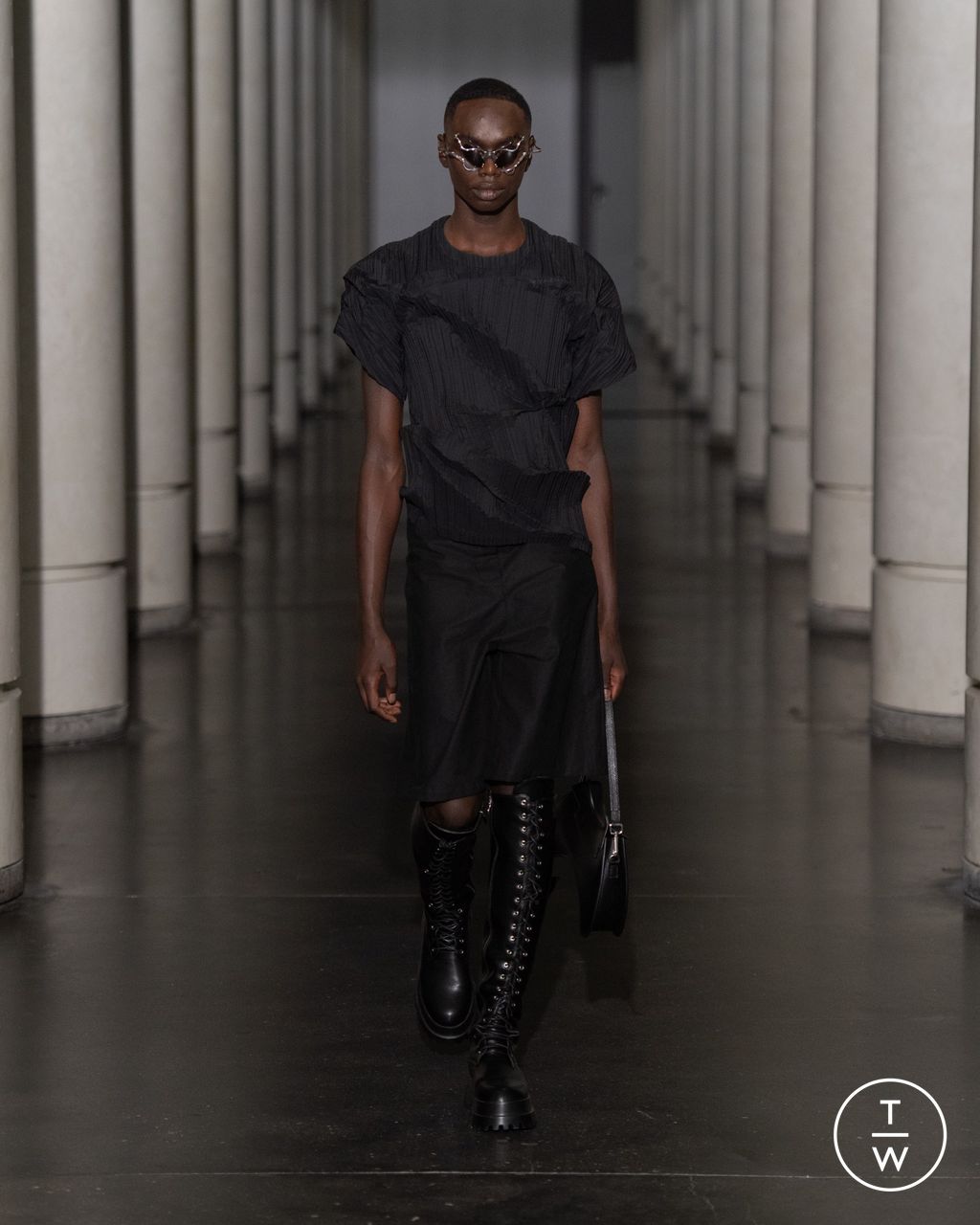 Fashion Week Paris Spring/Summer 2024 look 24 de la collection Maitrepierre womenswear