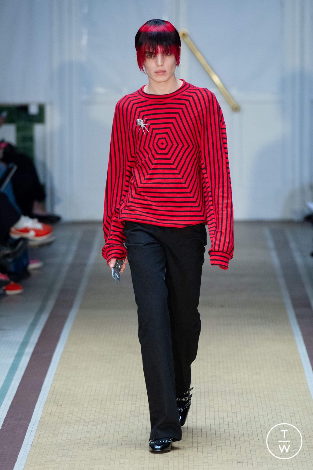 Fashion Week Paris Spring/Summer 2025 look 2 from the Maitrepierre collection 女装