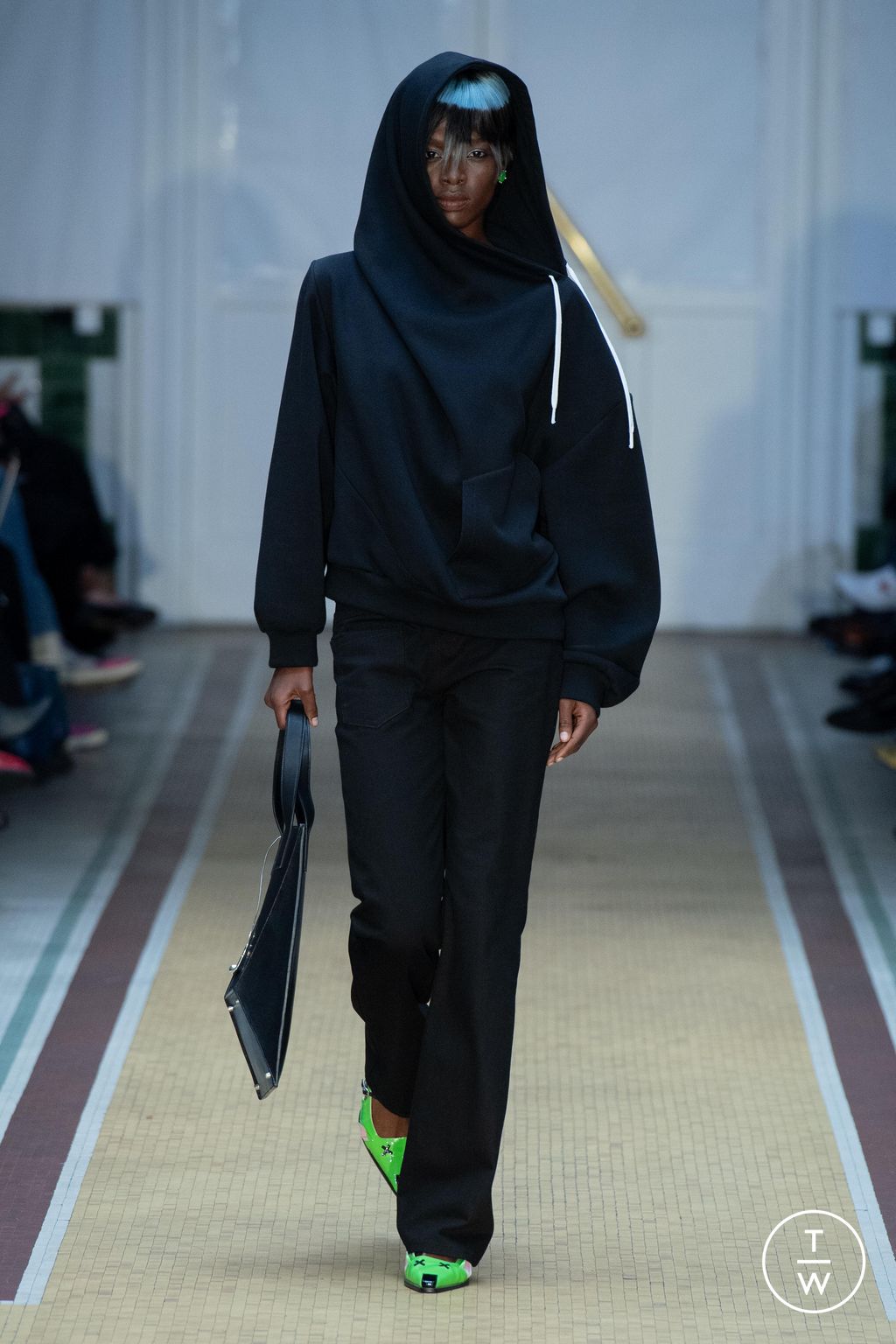 Fashion Week Paris Spring/Summer 2025 look 8 from the Maitrepierre collection womenswear