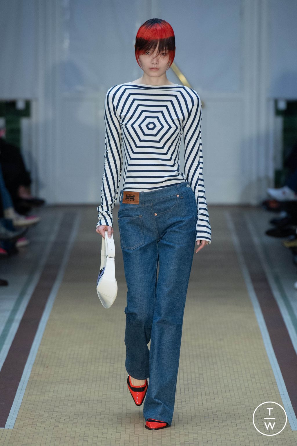 Fashion Week Paris Spring/Summer 2025 look 11 from the Maitrepierre collection womenswear