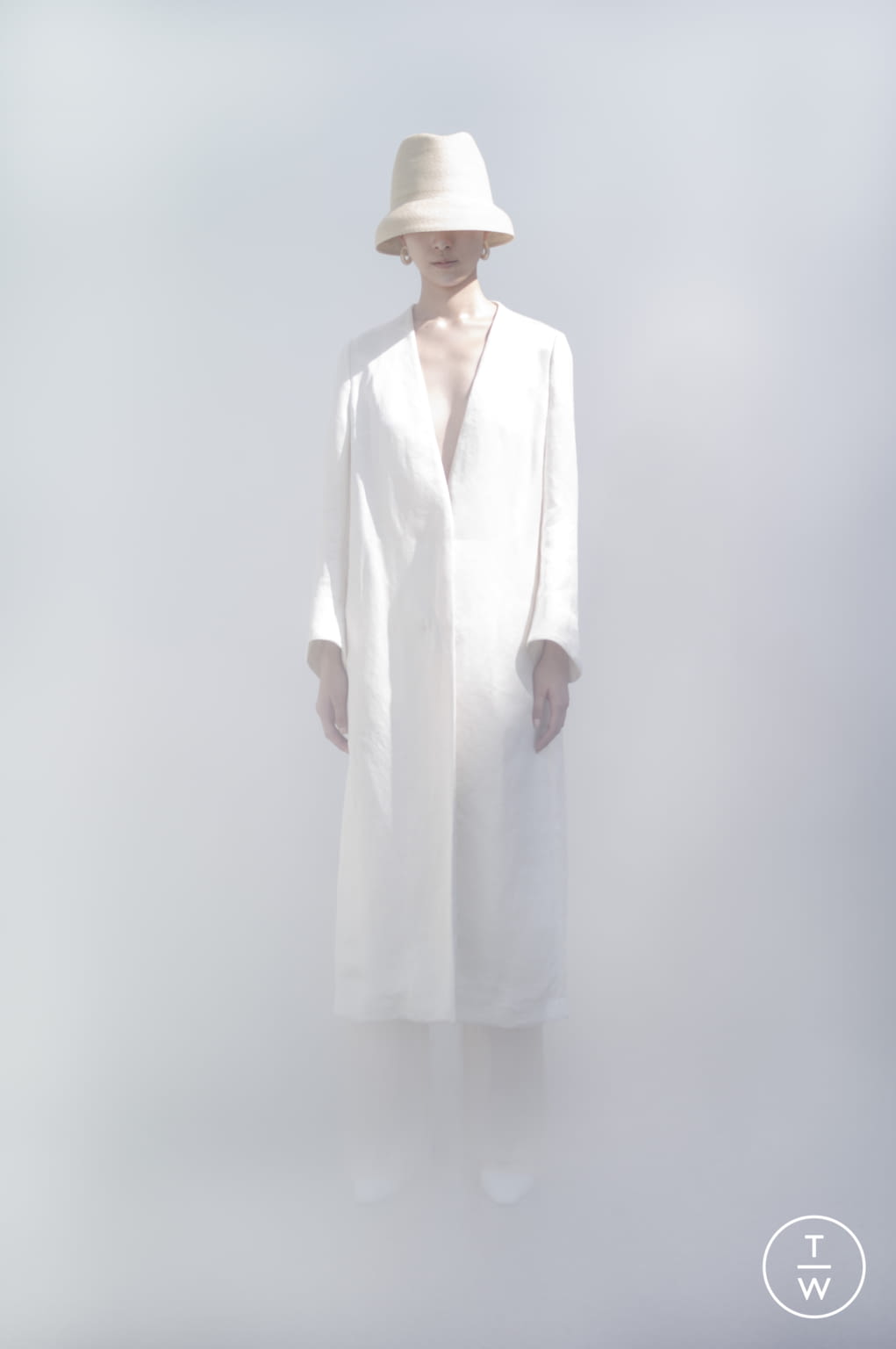 Fashion Week Paris Spring/Summer 2022 look 4 from the Mame Kurogouchi collection womenswear