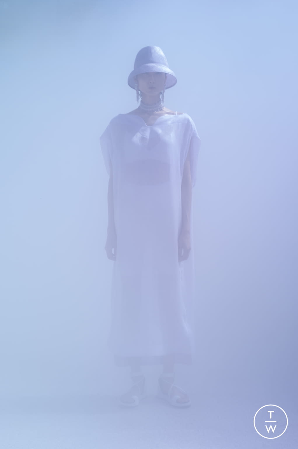 Fashion Week Paris Spring/Summer 2022 look 25 de la collection Mame Kurogouchi womenswear