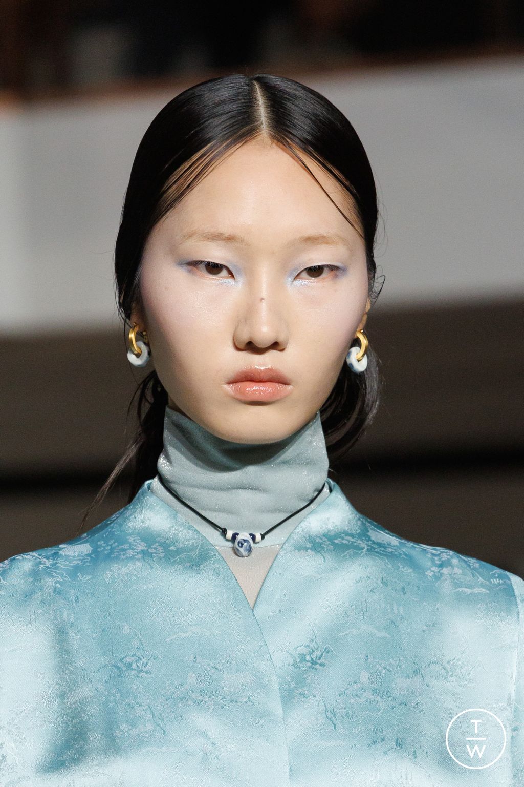 Fashion Week Paris Spring/Summer 2024 look 21 de la collection Mame Kurogouchi womenswear accessories