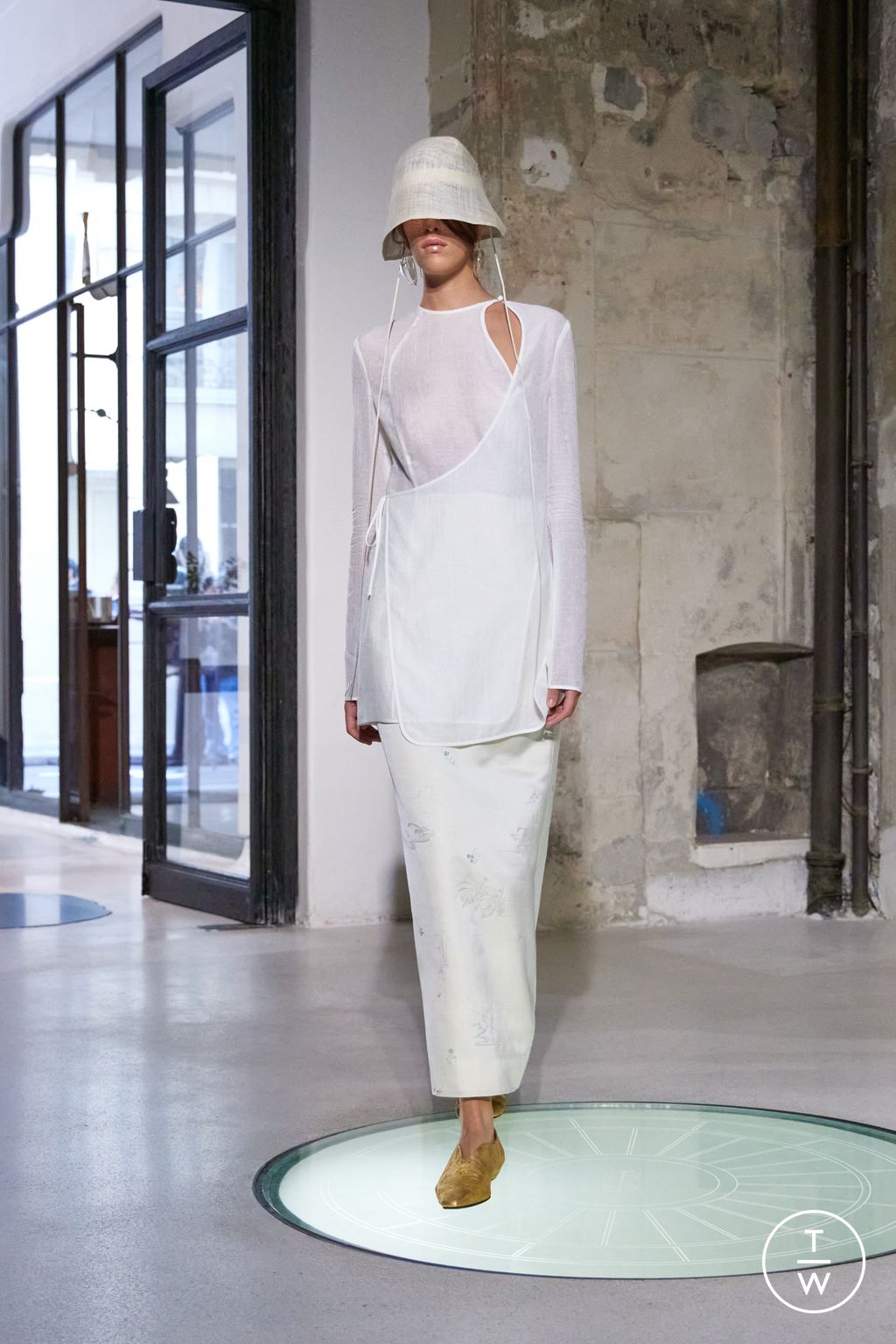 Fashion Week Paris Spring-Summer 2025 look 3 from the Mame Kurogouchi collection womenswear