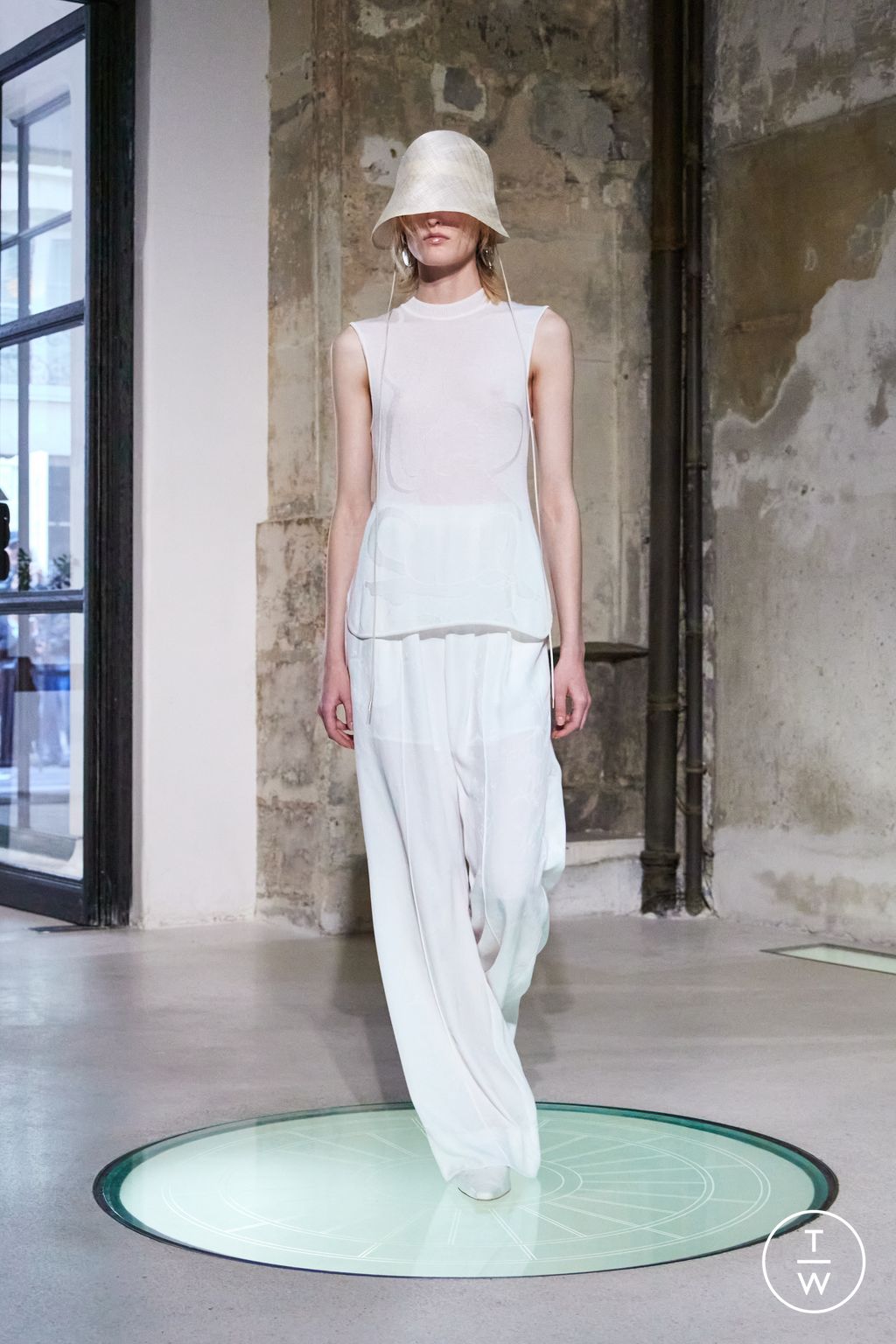 Fashion Week Paris Spring/Summer 2025 look 5 de la collection Mame Kurogouchi womenswear