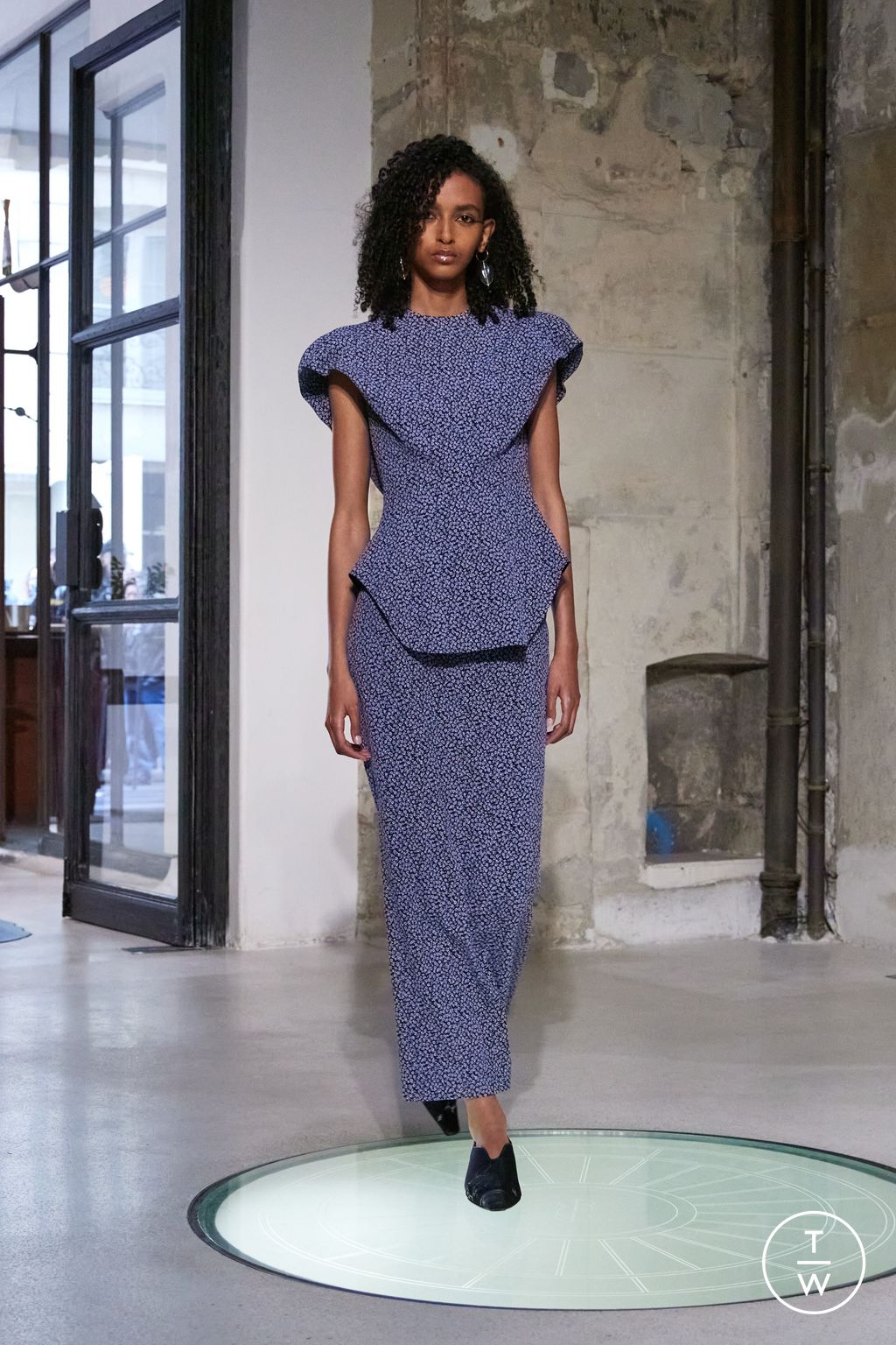 Fashion Week Paris Spring/Summer 2025 look 14 from the Mame Kurogouchi collection womenswear