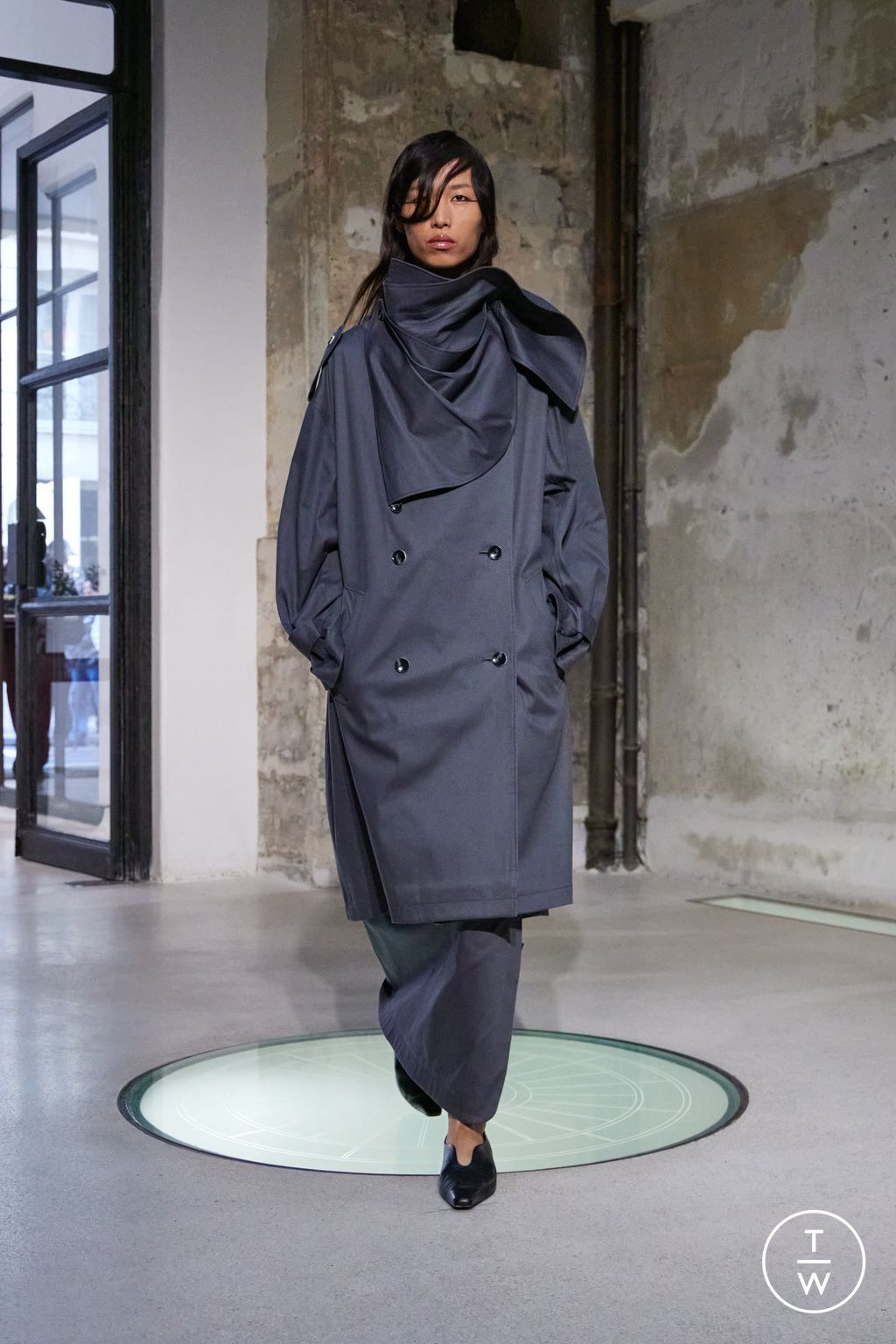 Fashion Week Paris Spring/Summer 2025 look 21 de la collection Mame Kurogouchi womenswear