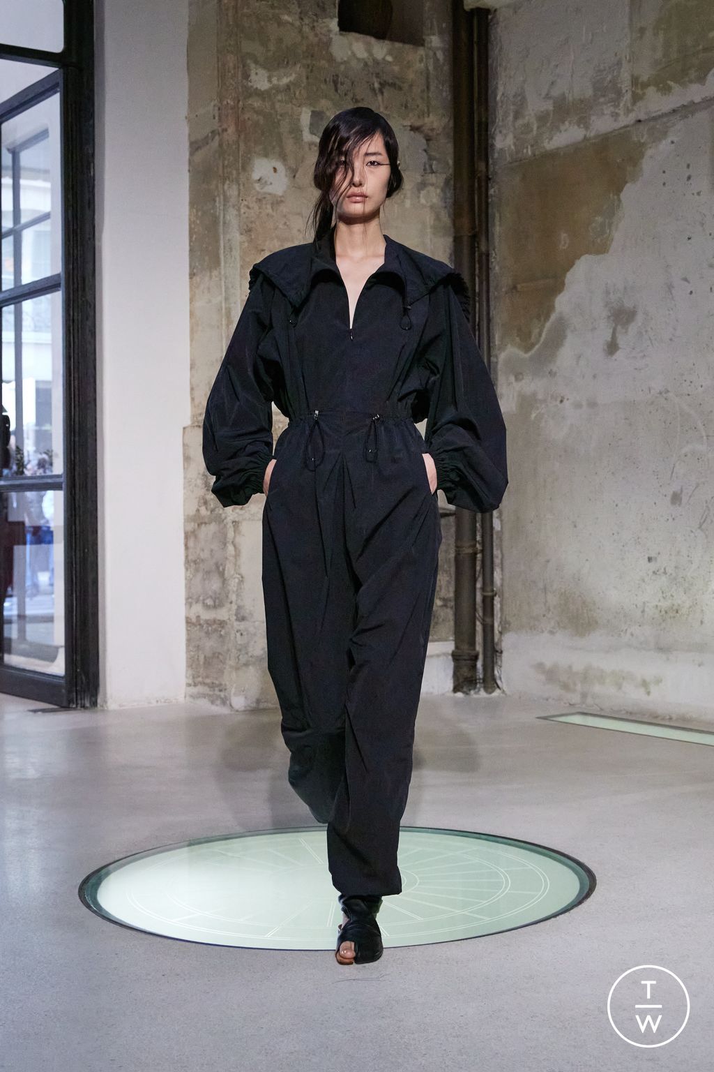Fashion Week Paris Spring/Summer 2025 look 22 de la collection Mame Kurogouchi womenswear