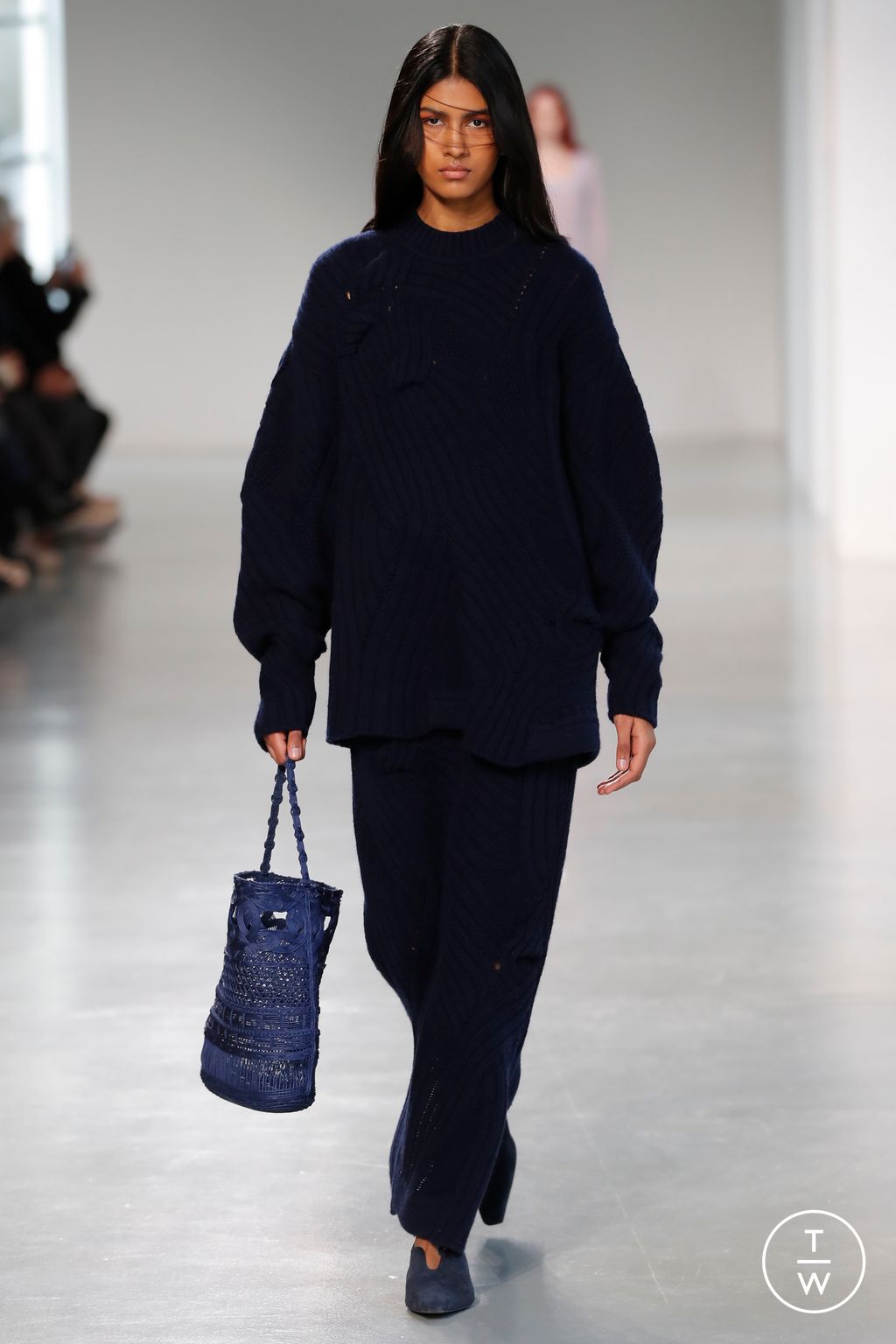 Fashion Week Paris Fall/Winter 2023 look 16 de la collection Mame Kurogouchi womenswear