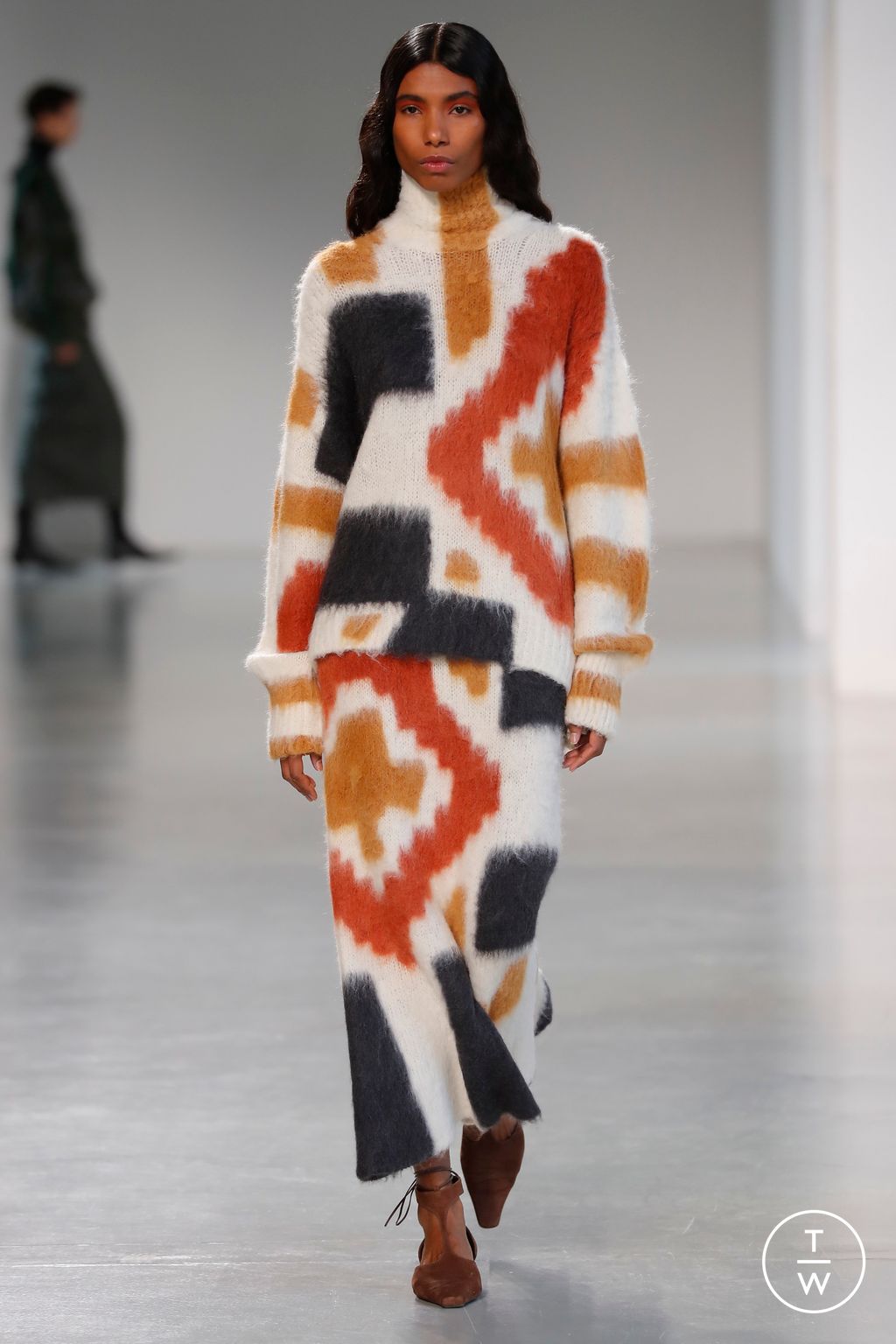 Fashion Week Paris Fall/Winter 2023 look 22 de la collection Mame Kurogouchi womenswear