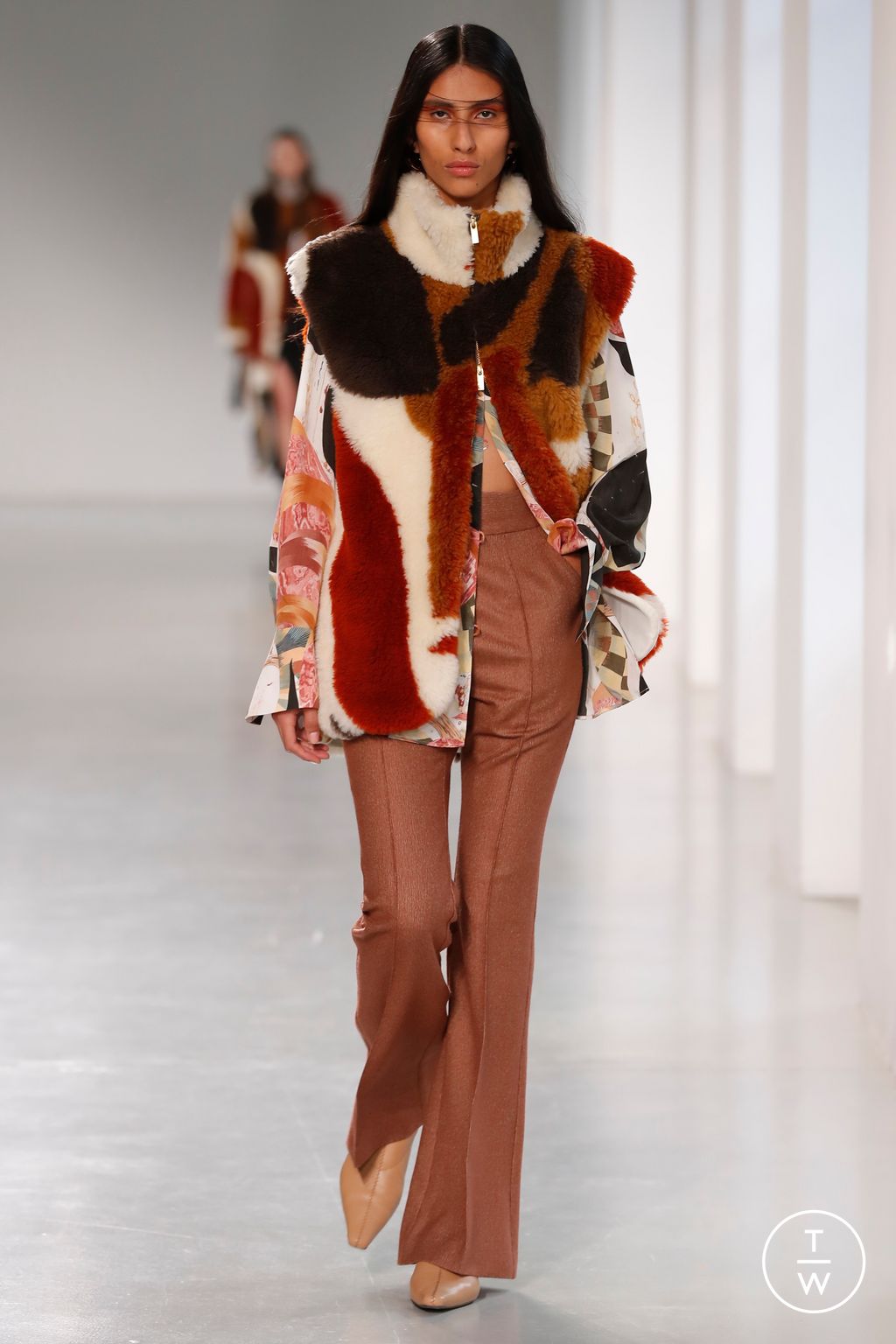 Fashion Week Paris Fall/Winter 2023 look 31 from the Mame Kurogouchi collection womenswear