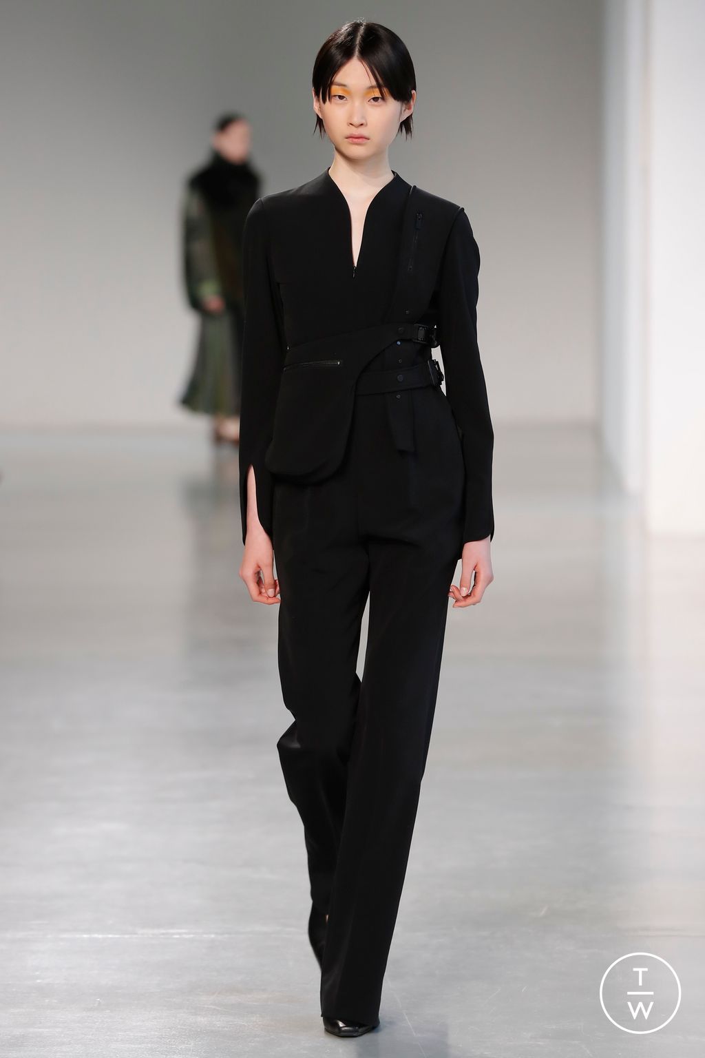 Fashion Week Paris Fall/Winter 2023 look 33 from the Mame Kurogouchi collection womenswear