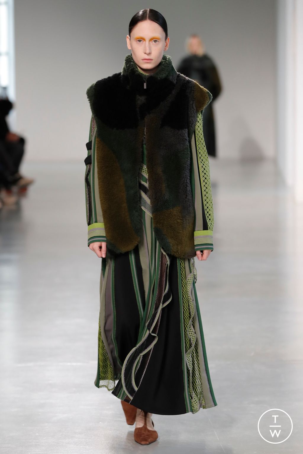 Mame Kurogouchi FW23 womenswear #34 - Tagwalk: The Fashion Search Engine