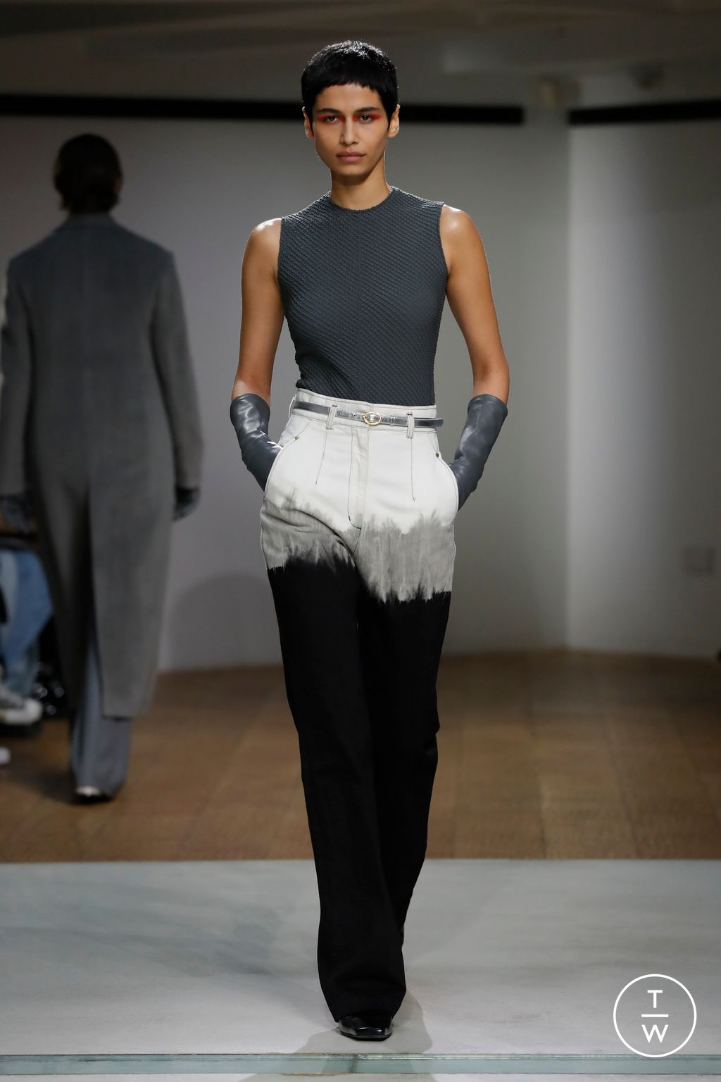 Fashion Week Paris Fall/Winter 2024 look 5 de la collection Mame Kurogouchi womenswear