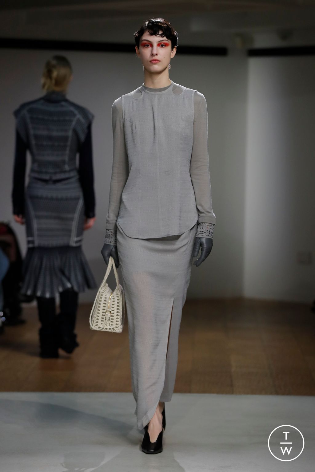 Fashion Week Paris Fall/Winter 2024 look 16 de la collection Mame Kurogouchi womenswear