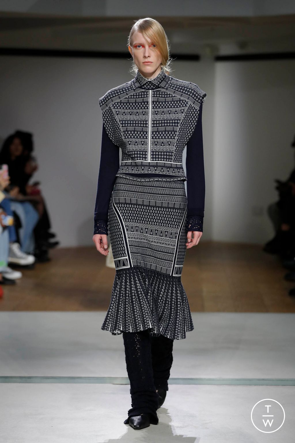 Fashion Week Paris Fall/Winter 2024 look 17 de la collection Mame Kurogouchi womenswear