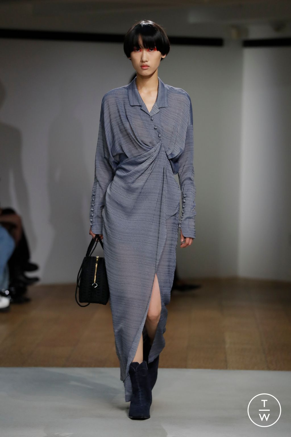 Fashion Week Paris Fall/Winter 2024 look 19 de la collection Mame Kurogouchi womenswear