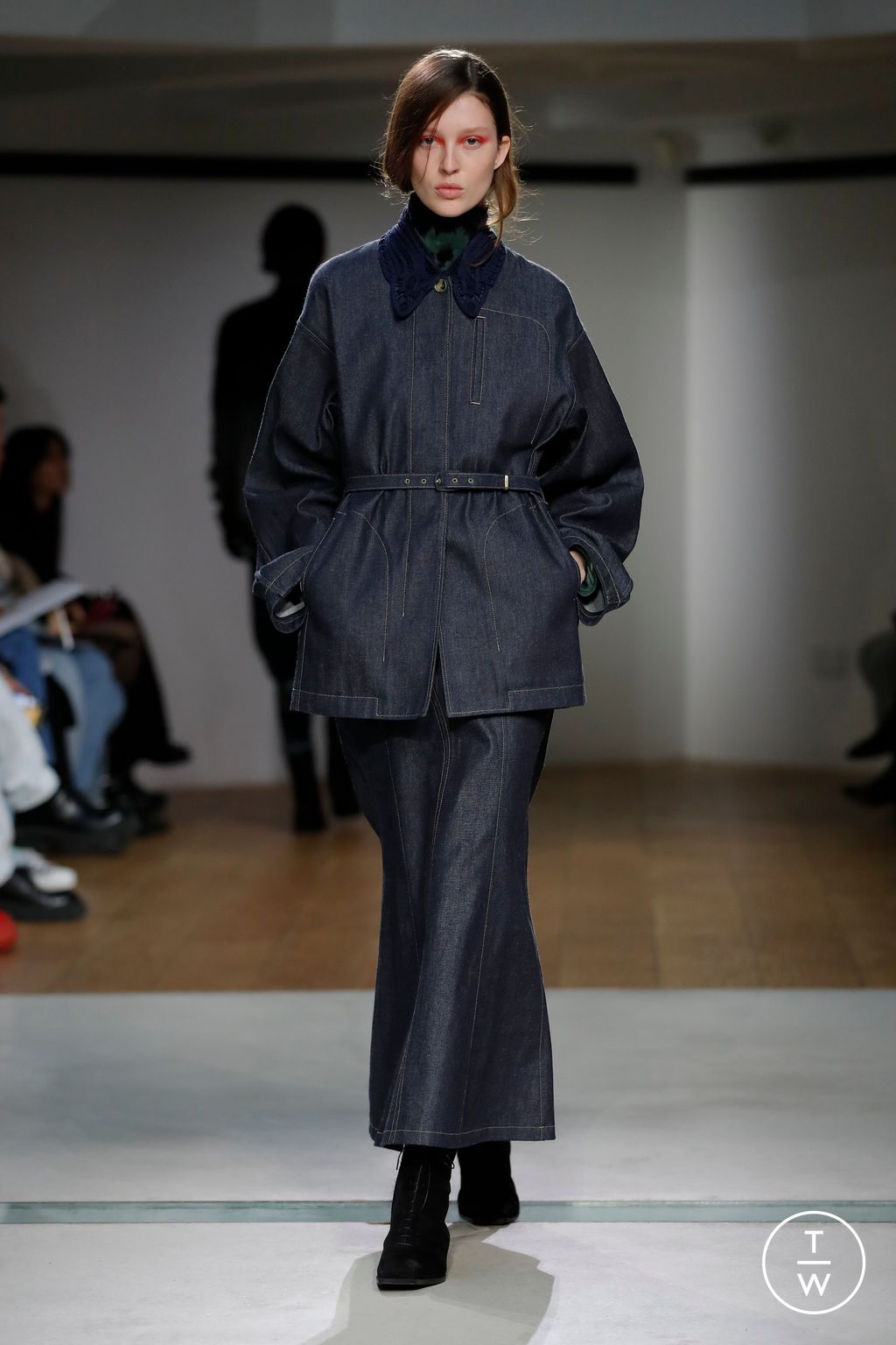 Fashion Week Paris Fall/Winter 2024 look 25 de la collection Mame Kurogouchi womenswear