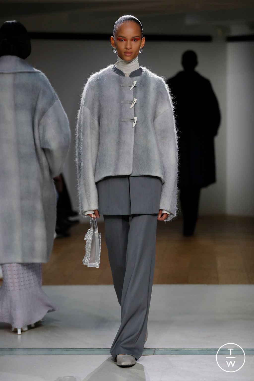 Fashion Week Paris Fall/Winter 2024 look 32 de la collection Mame Kurogouchi womenswear