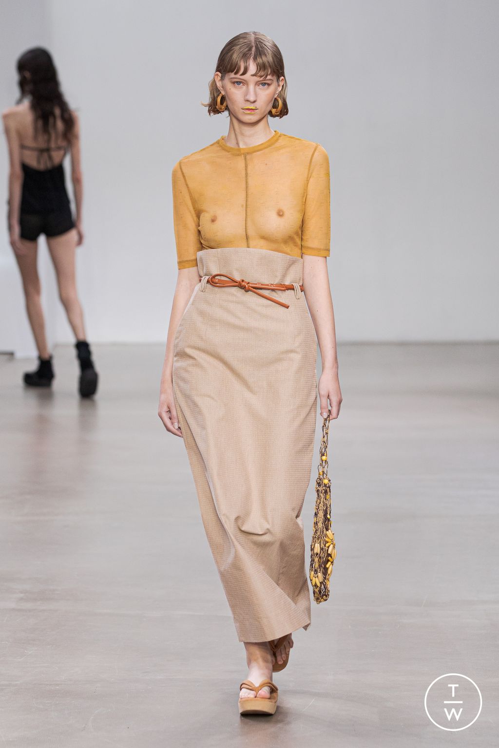 Fashion Week Paris Spring/Summer 2023 look 13 de la collection Mame Kurogouchi womenswear