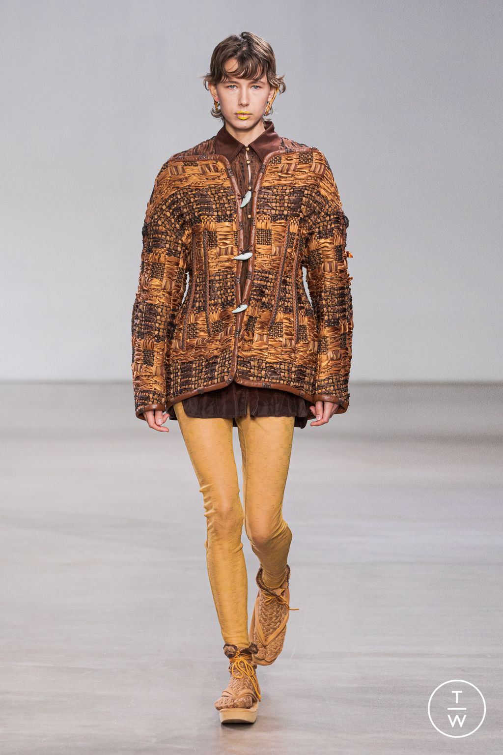 Fashion Week Paris Spring/Summer 2023 look 36 from the Mame Kurogouchi collection 女装